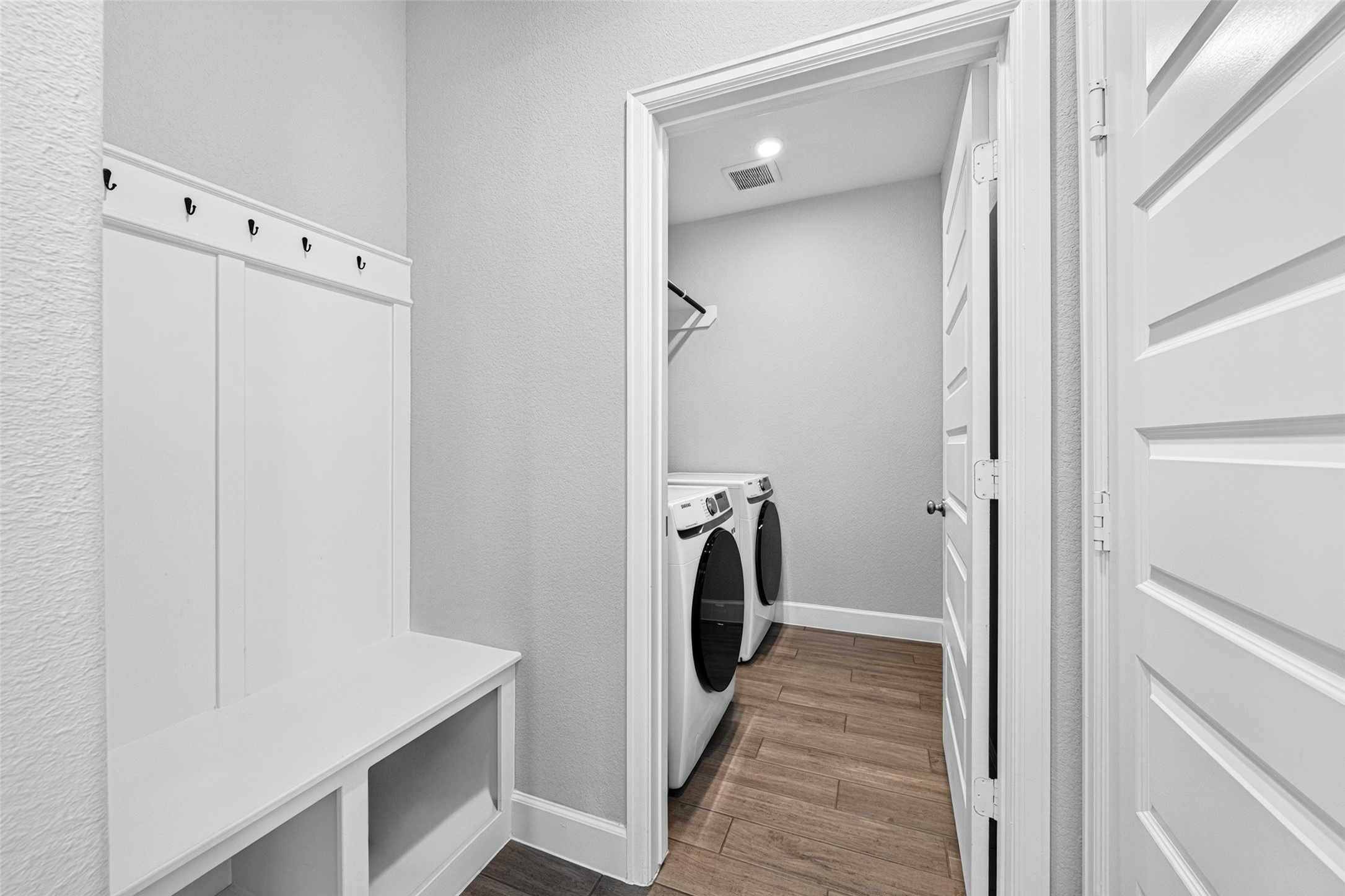 2534 Alder Wood Lane Property Photo 25