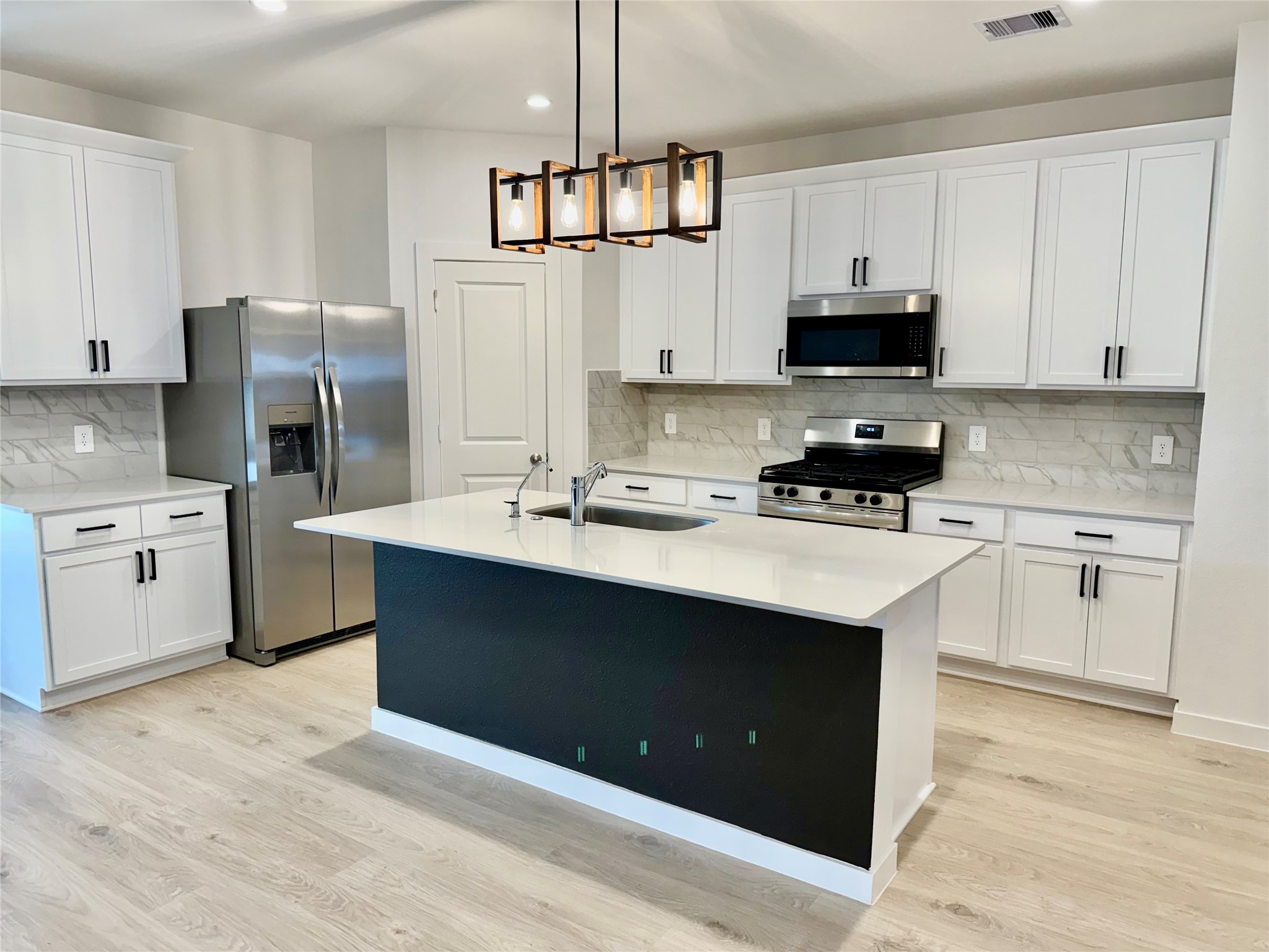 30406 Canterbury Fields Drive Property Photo 1
