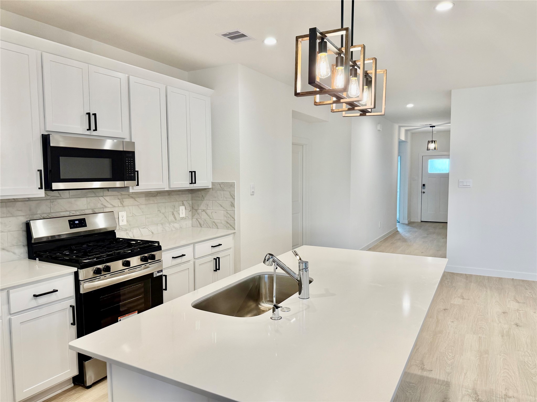 30406 Canterbury Fields Drive Property Photo 8