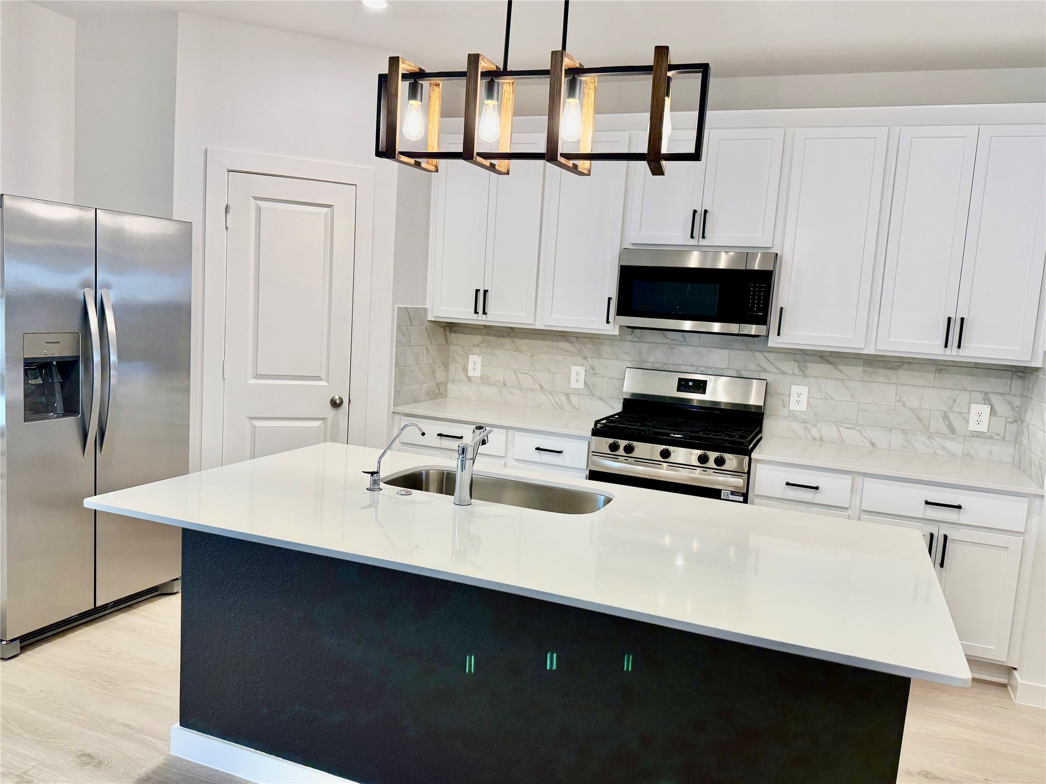 30406 Canterbury Fields Drive Property Photo 10