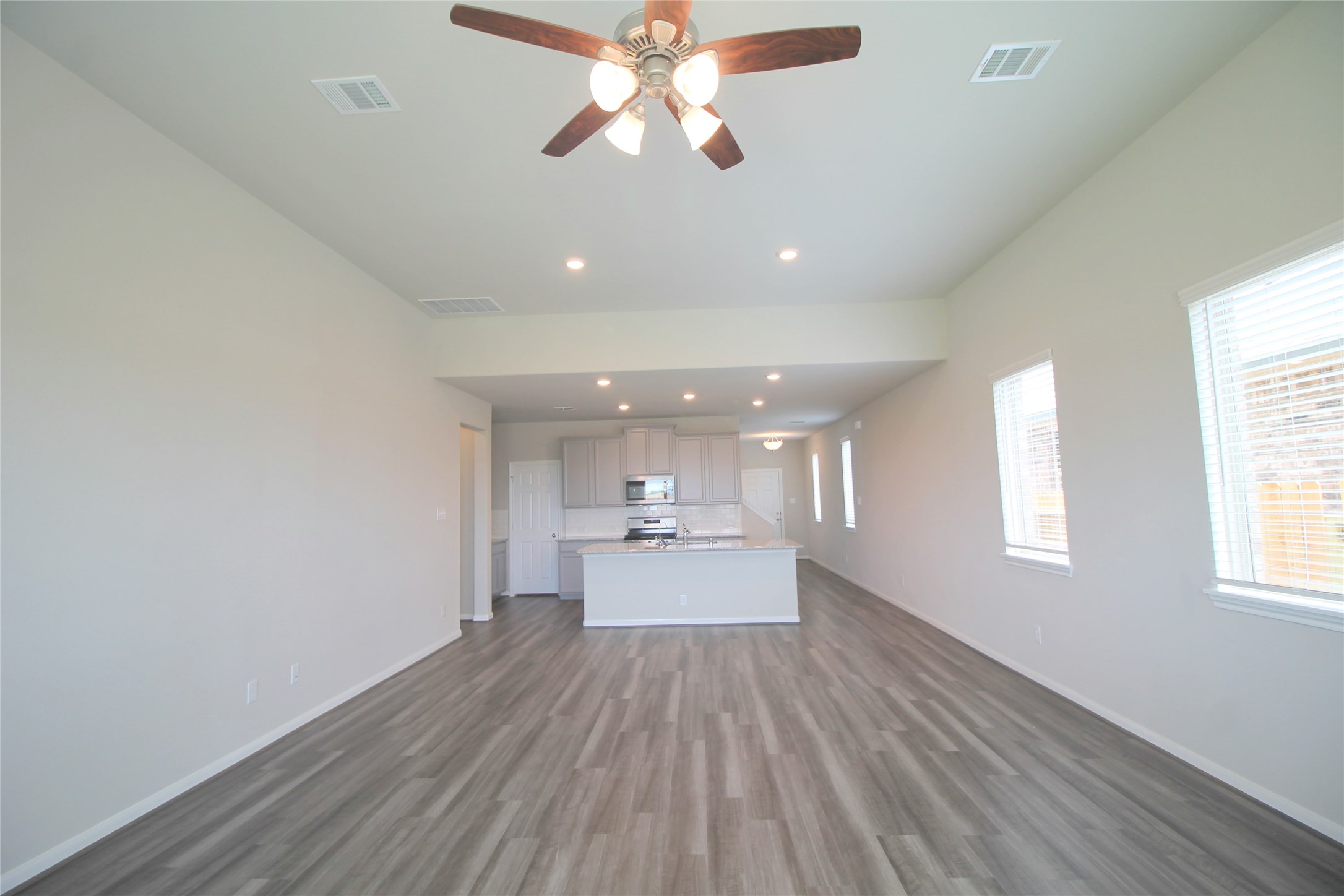 26018 Windy Prairie Property Photo 6