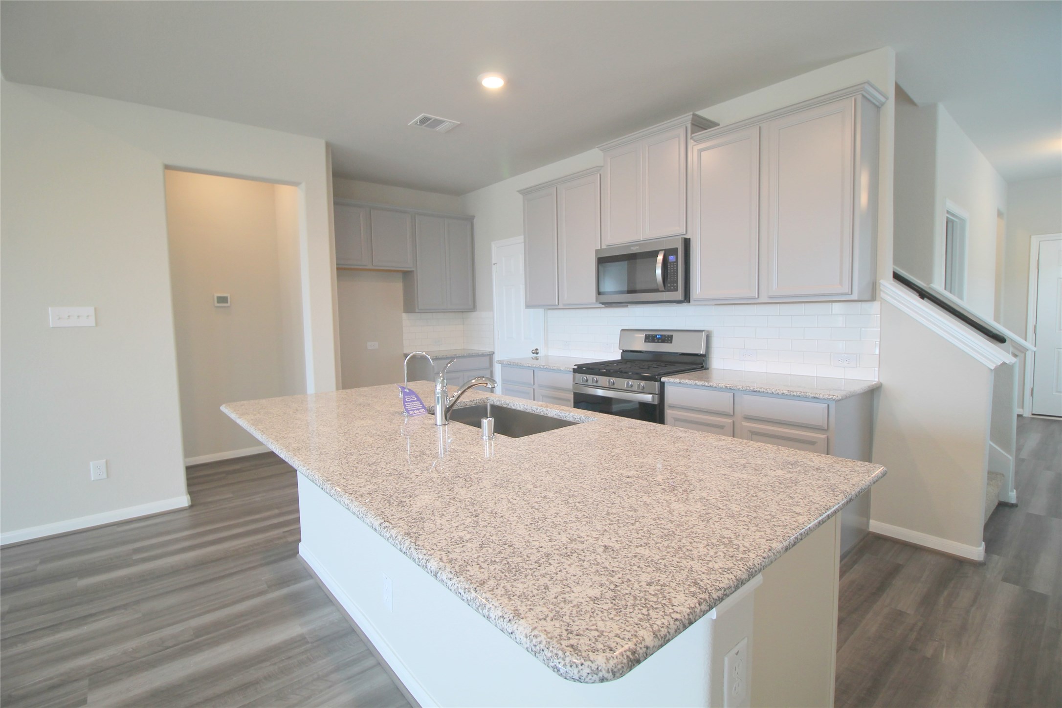 26018 Windy Prairie Property Photo 9