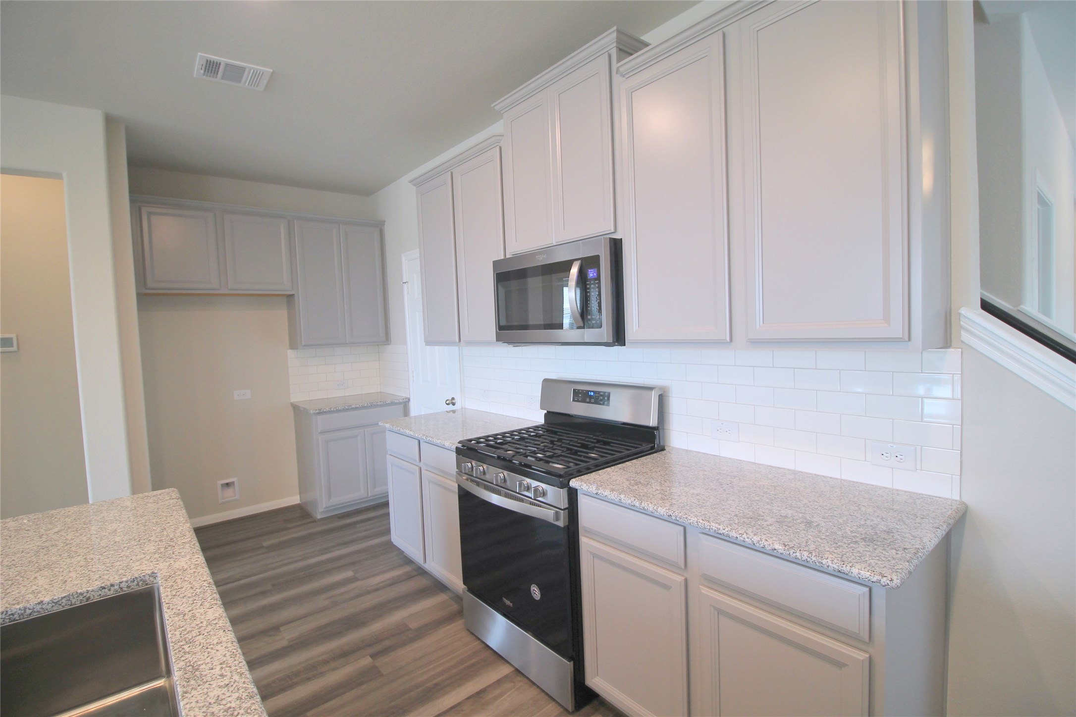 26018 Windy Prairie Property Photo 10