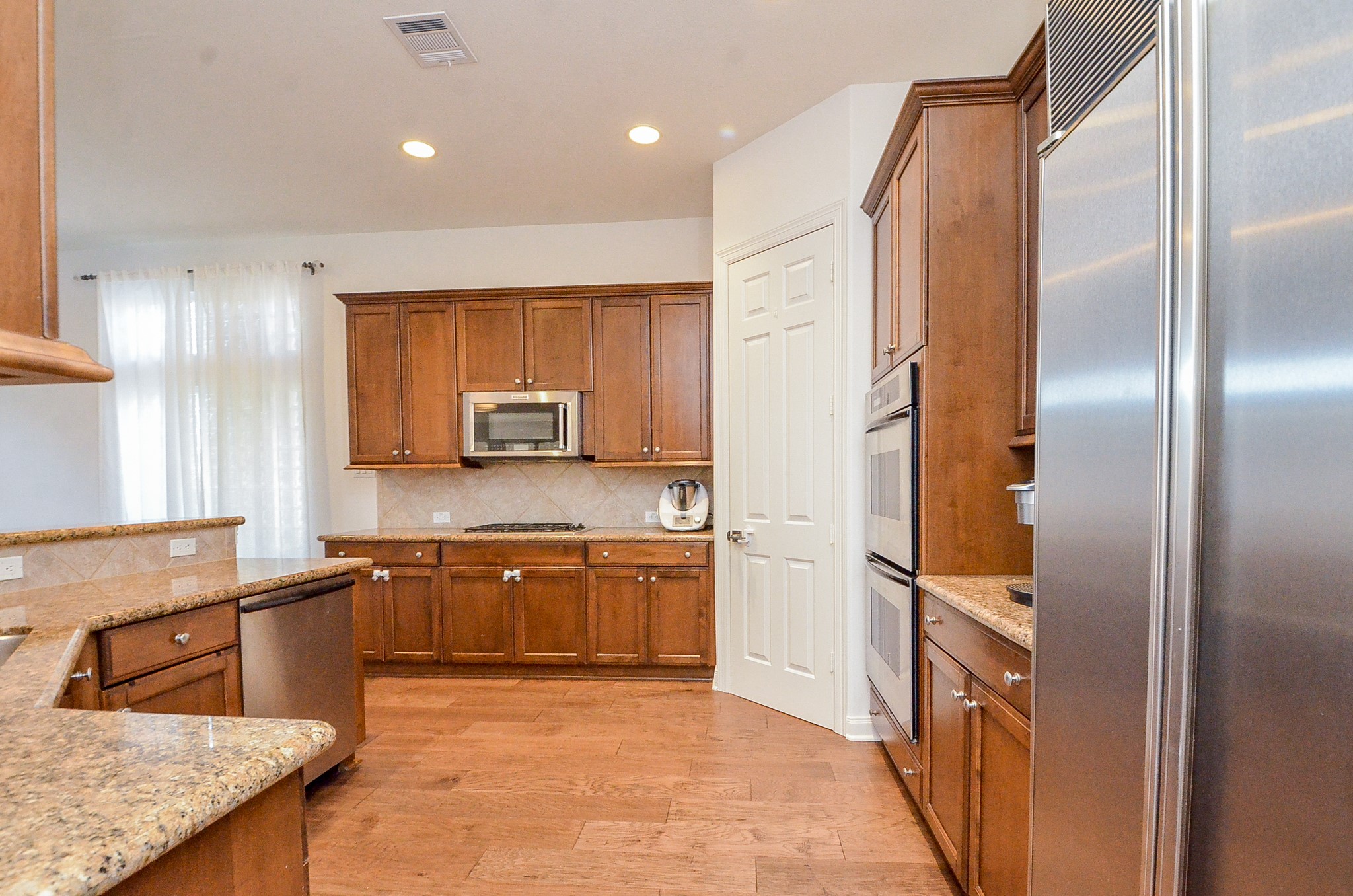 2826 Tudor Manor Property Photo 16