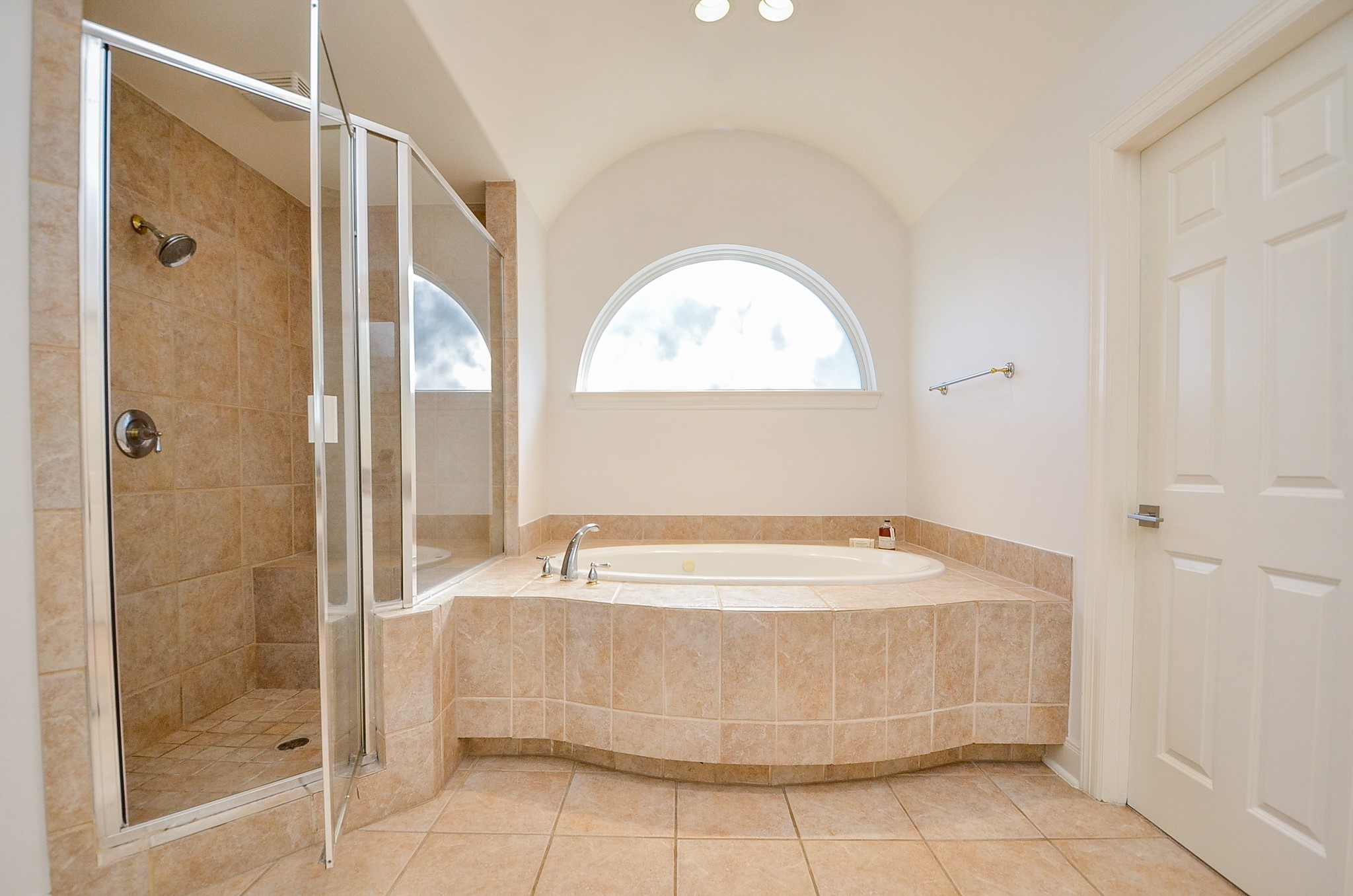 2826 Tudor Manor Property Photo 30