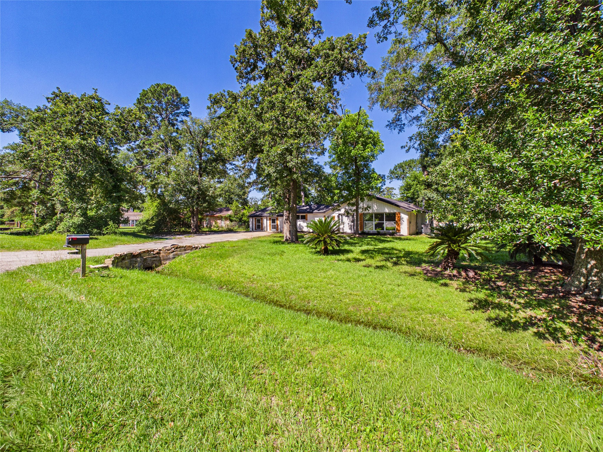 11515 Iberia Drive Property Photo 2