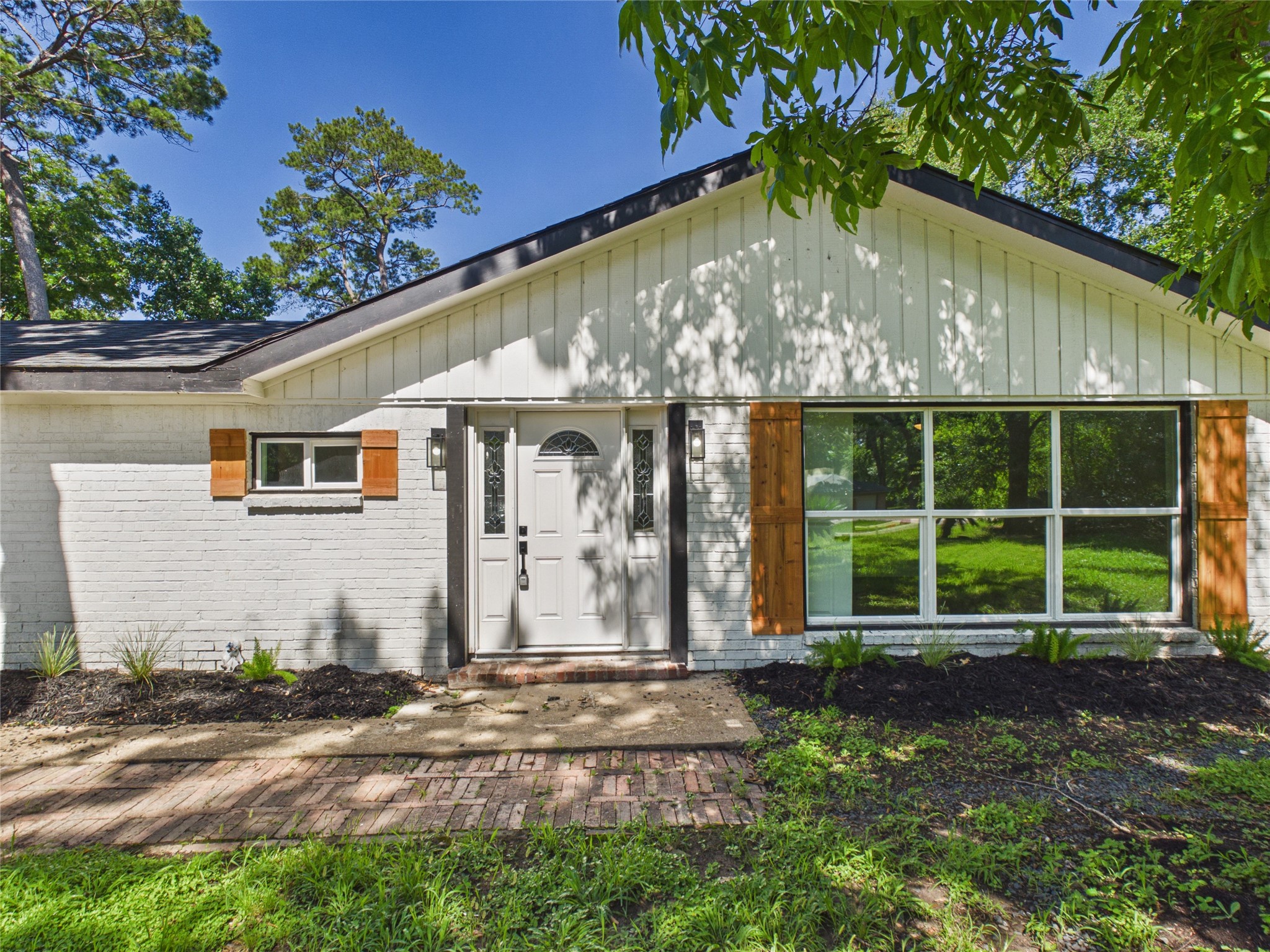 11515 Iberia Drive Property Photo 4