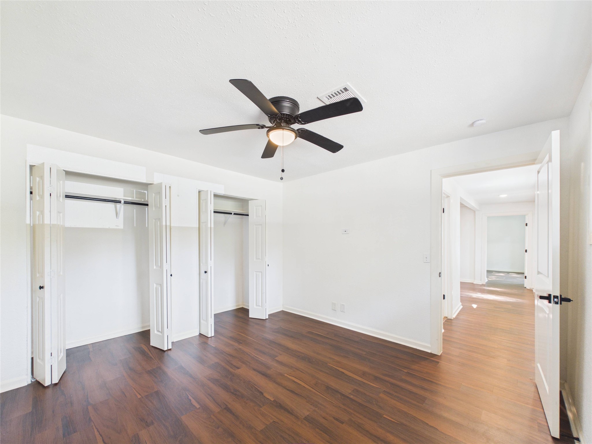 11515 Iberia Drive Property Photo 7