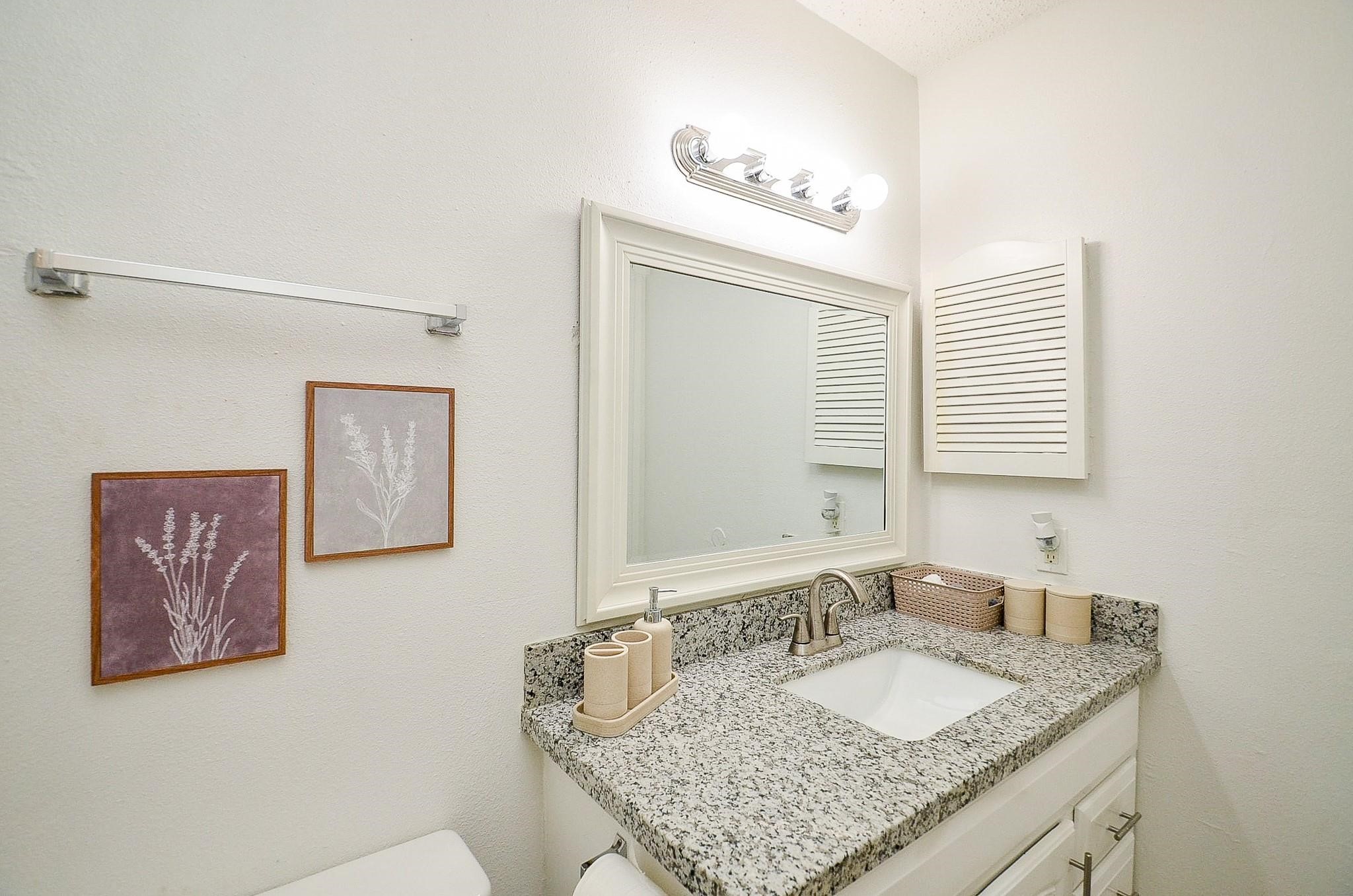 17401 Red Oak Drive 64 Property Photo 11