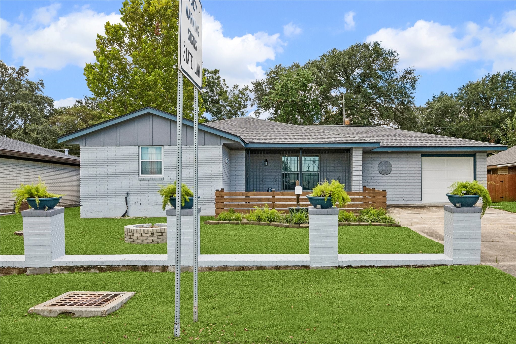 1115 25th Avenue N Property Photo 1