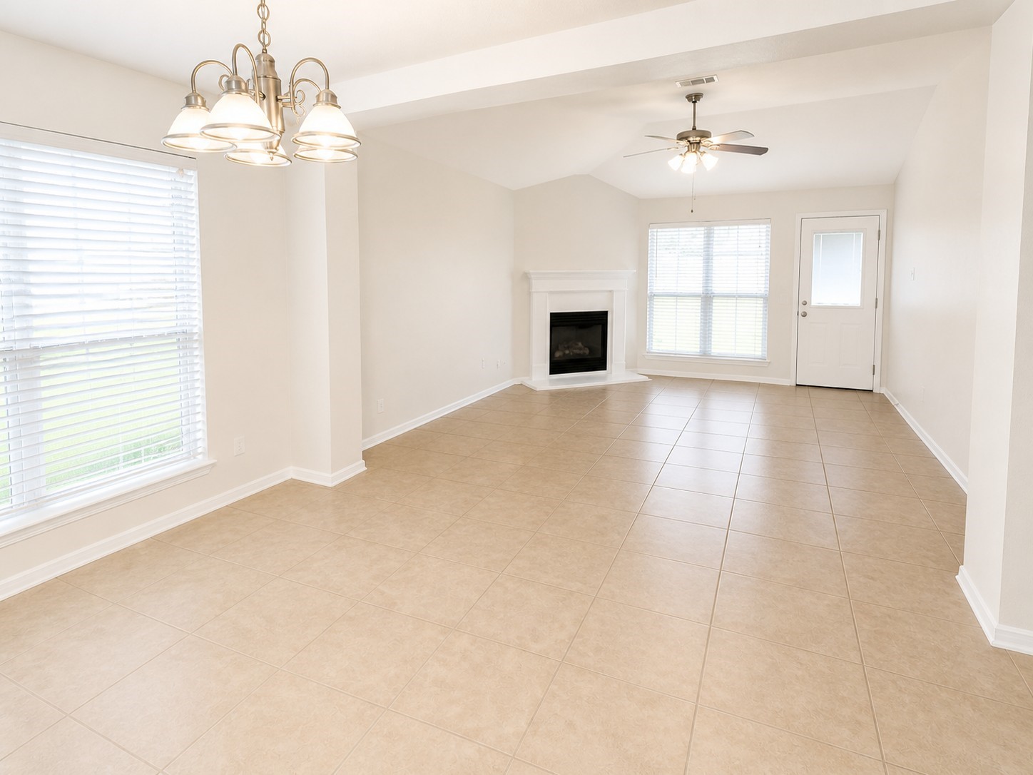 16202 Broadglen Court Property Photo 7