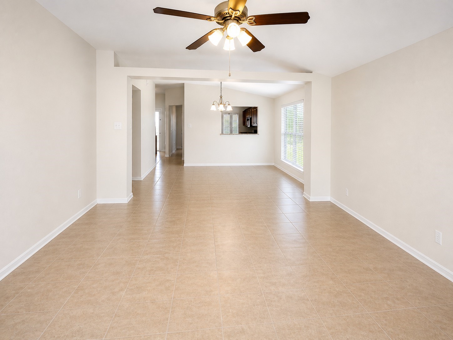 16202 Broadglen Court Property Photo 9
