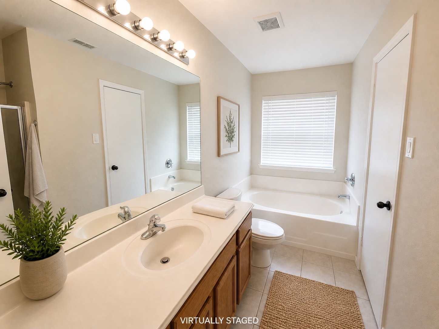 16202 Broadglen Court Property Photo 14