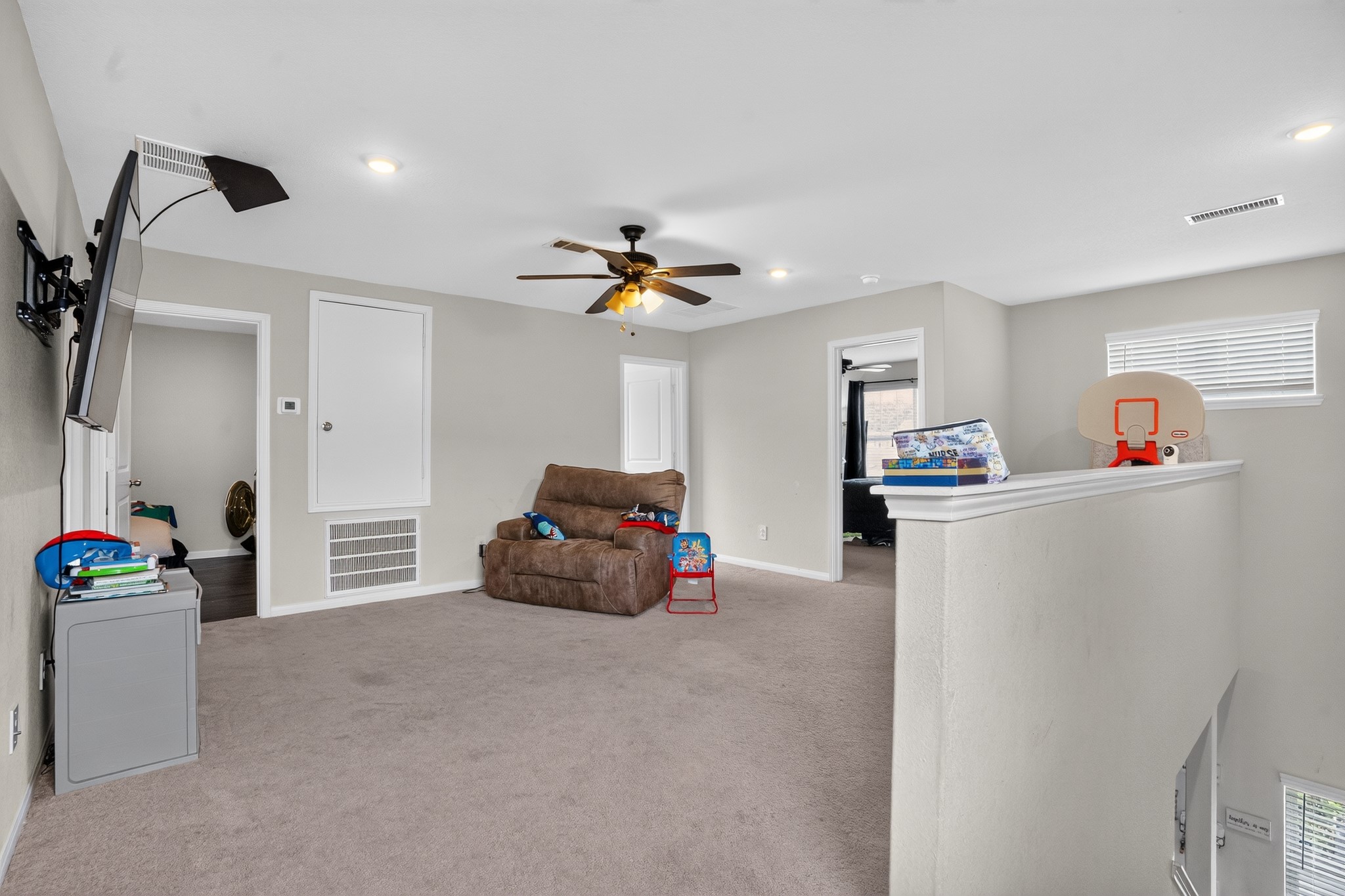 23610 Fallen Cone Street Property Photo 10