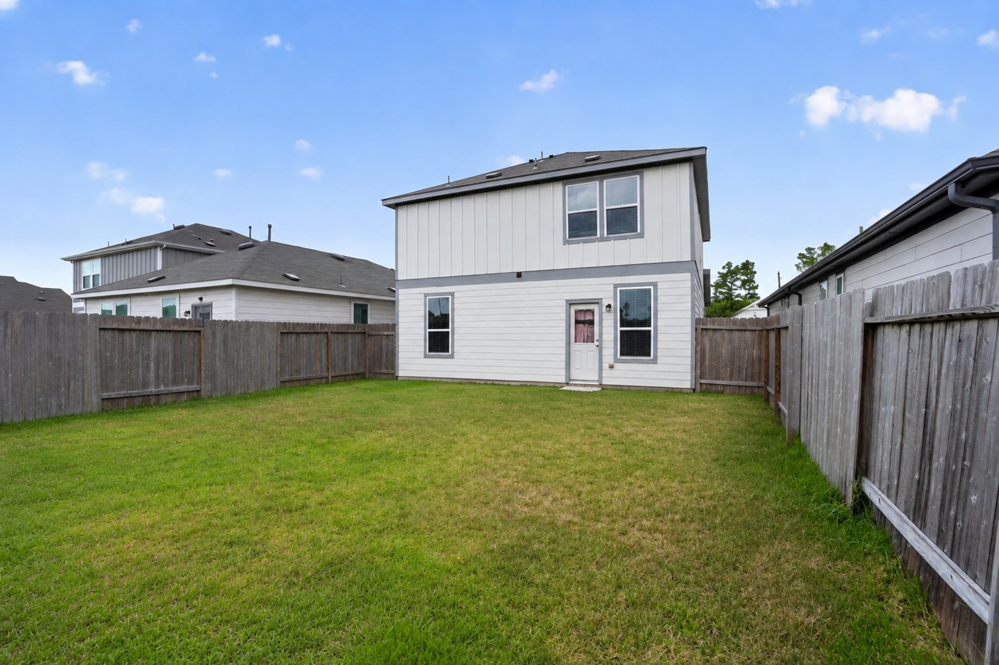 23610 Fallen Cone Street Property Photo 15