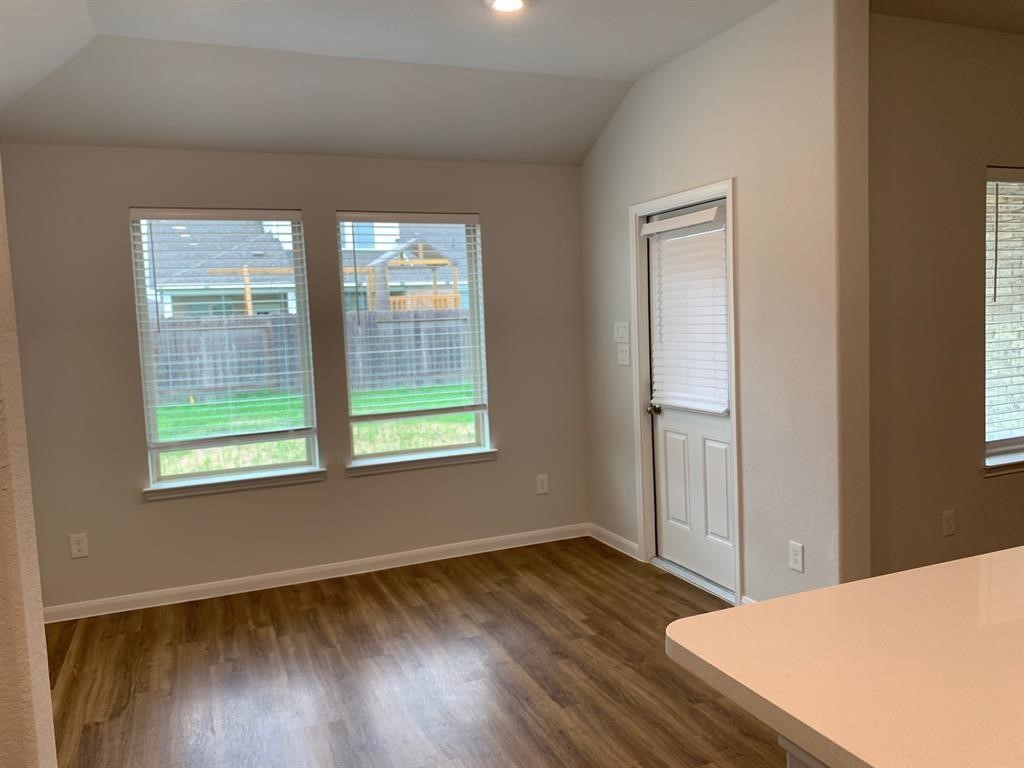 8803 Mugwort Property Photo 8
