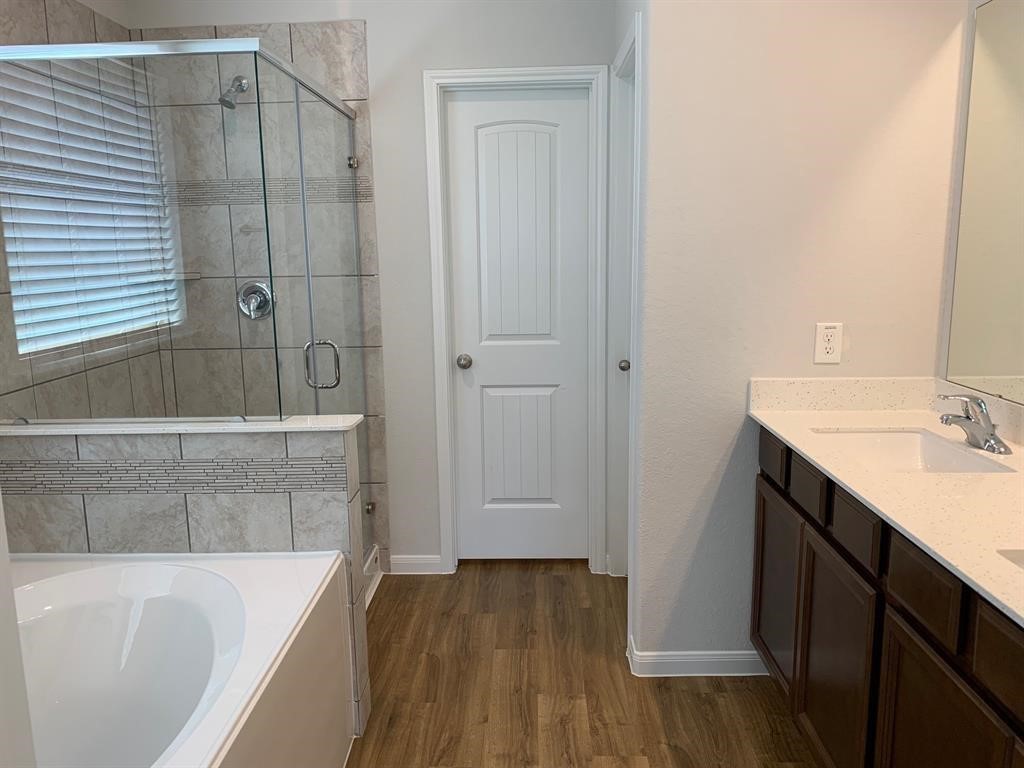 8803 Mugwort Property Photo 10