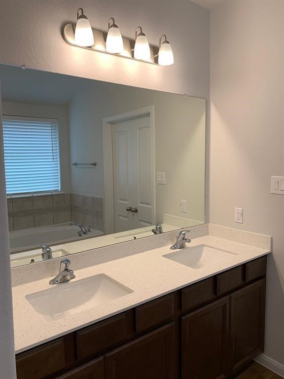 8803 Mugwort Property Photo 11