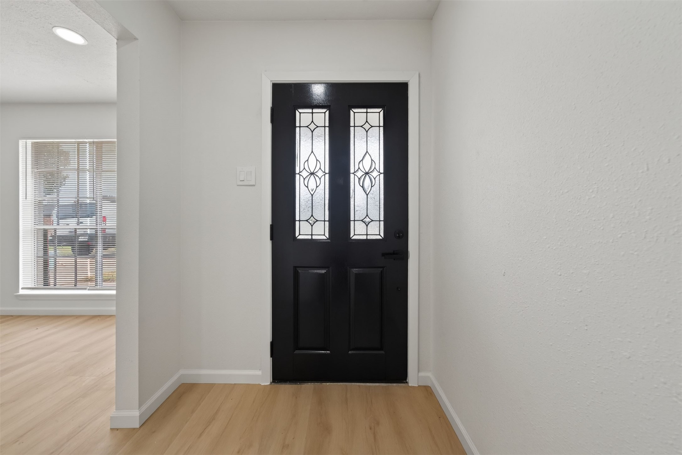 11918 Southview Street Property Photo 4