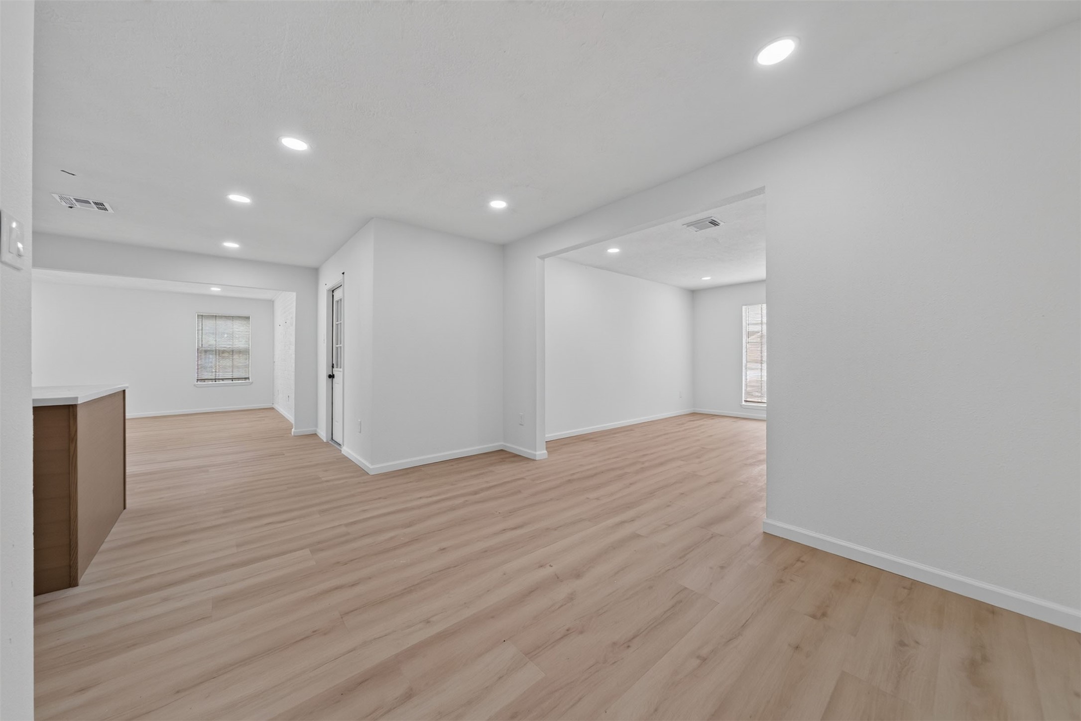 11918 Southview Street Property Photo 34