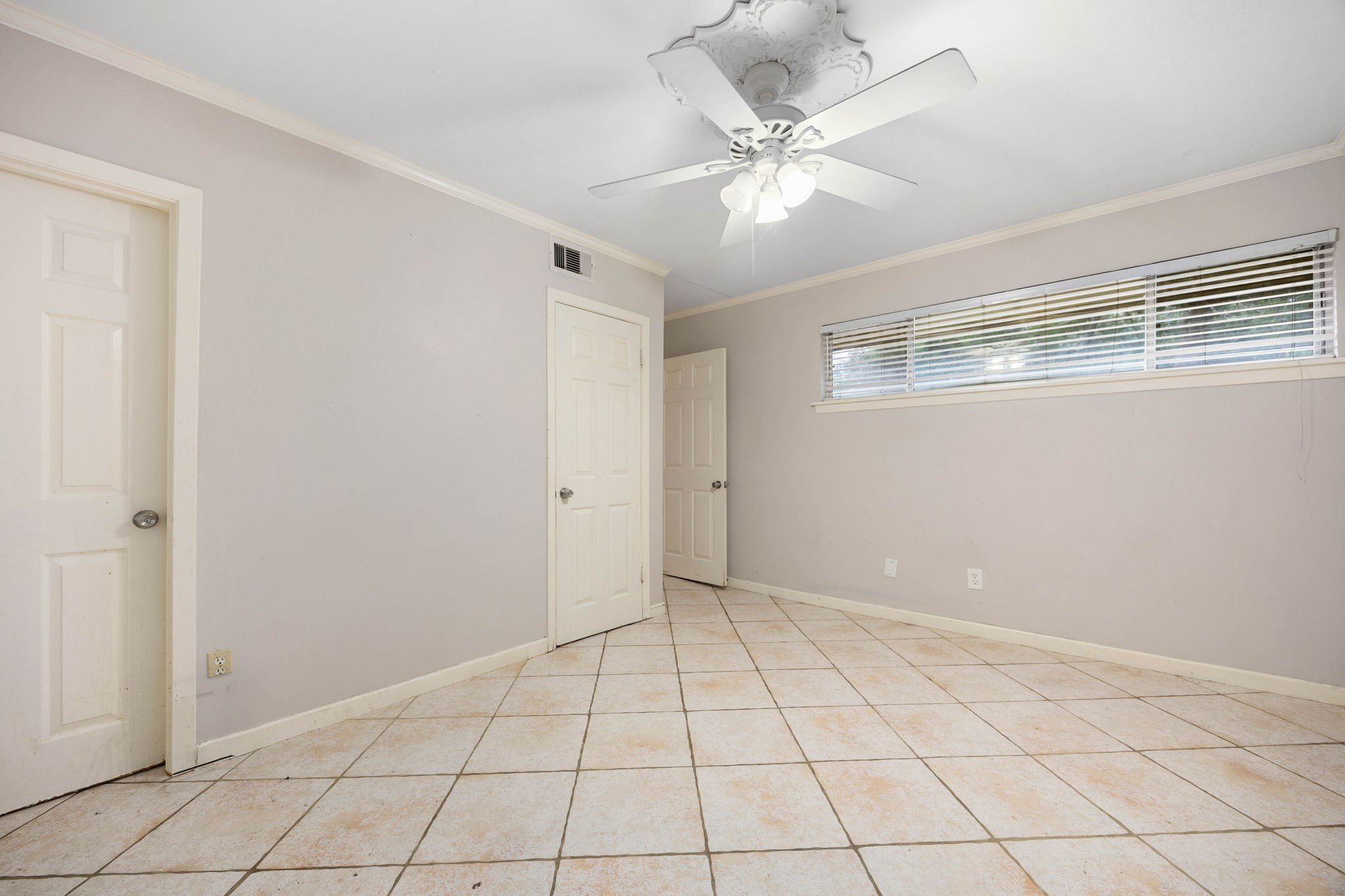 5116 Evergreen Street Property Photo 12
