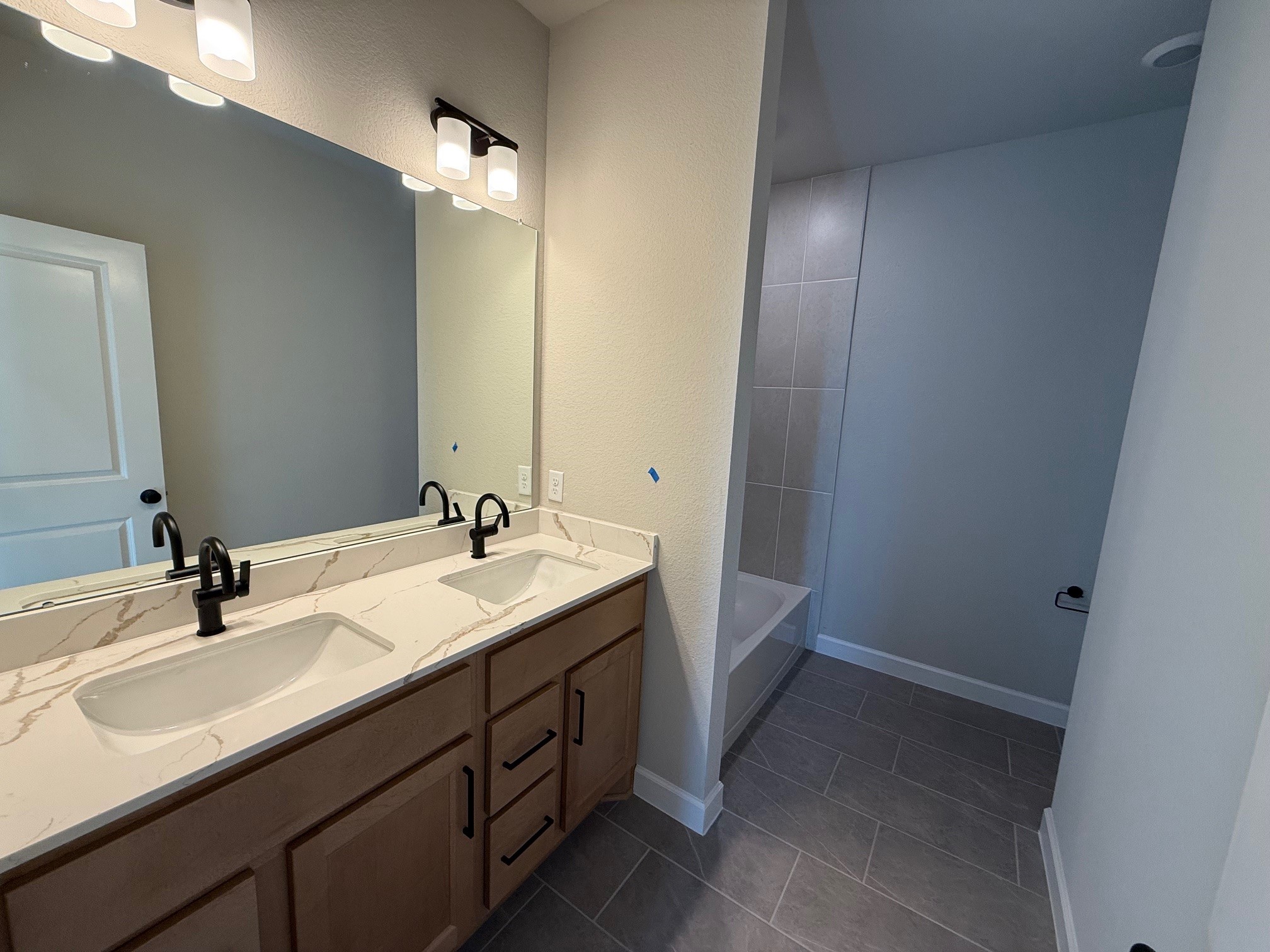 15185 Ty Marshall Ct Property Photo 4