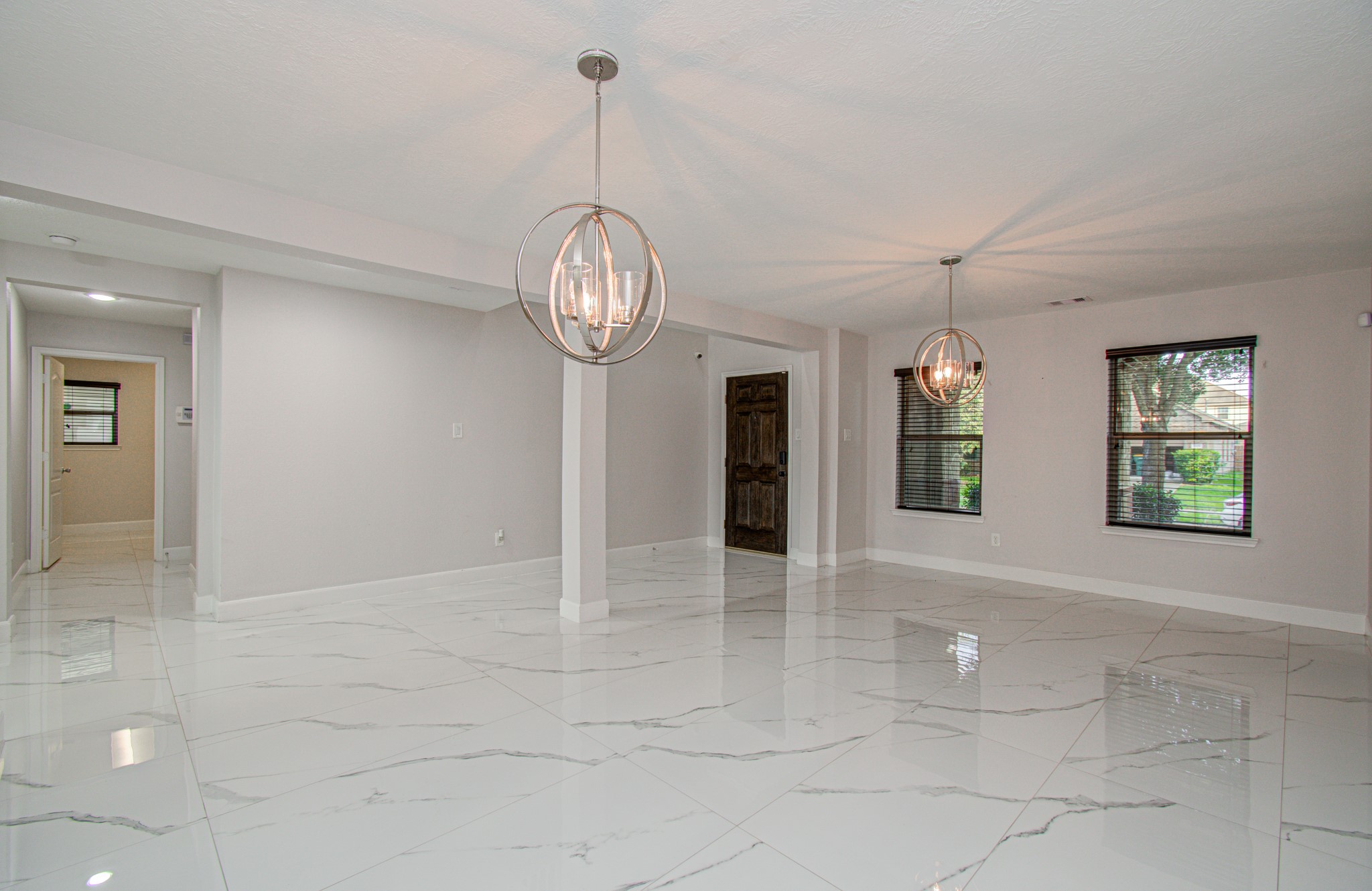 16430 Williamstown Drive Property Photo 8