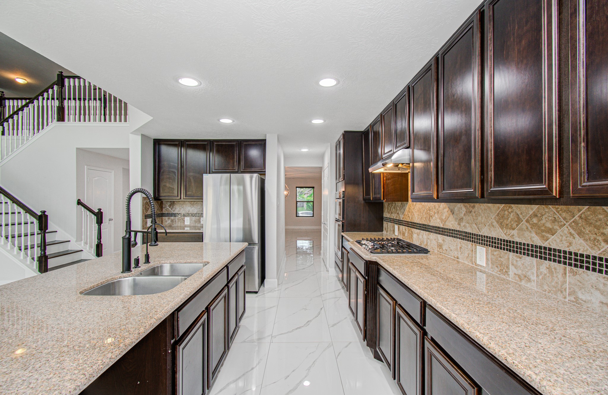 16430 Williamstown Drive Property Photo 15