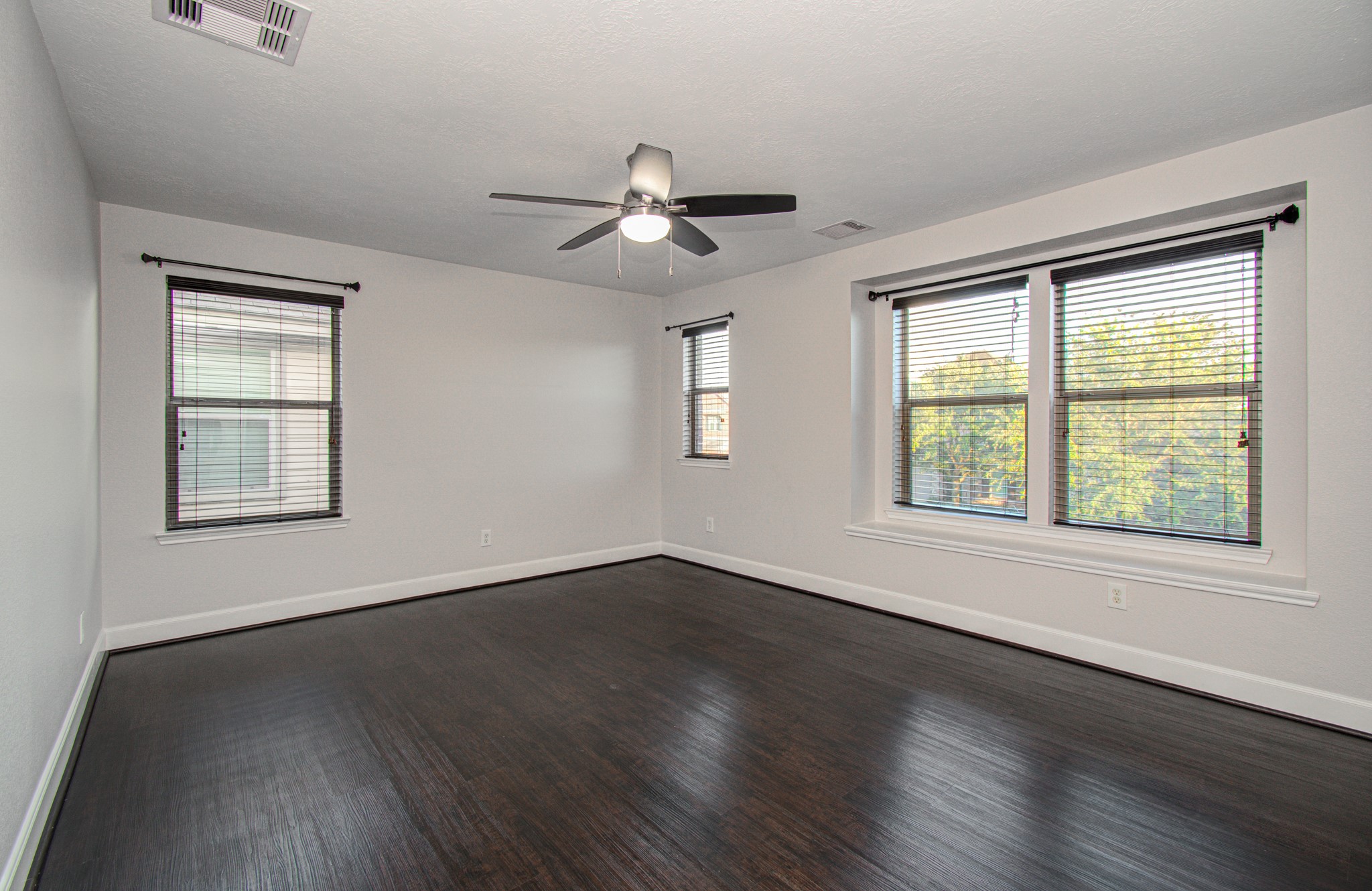 16430 Williamstown Drive Property Photo 28