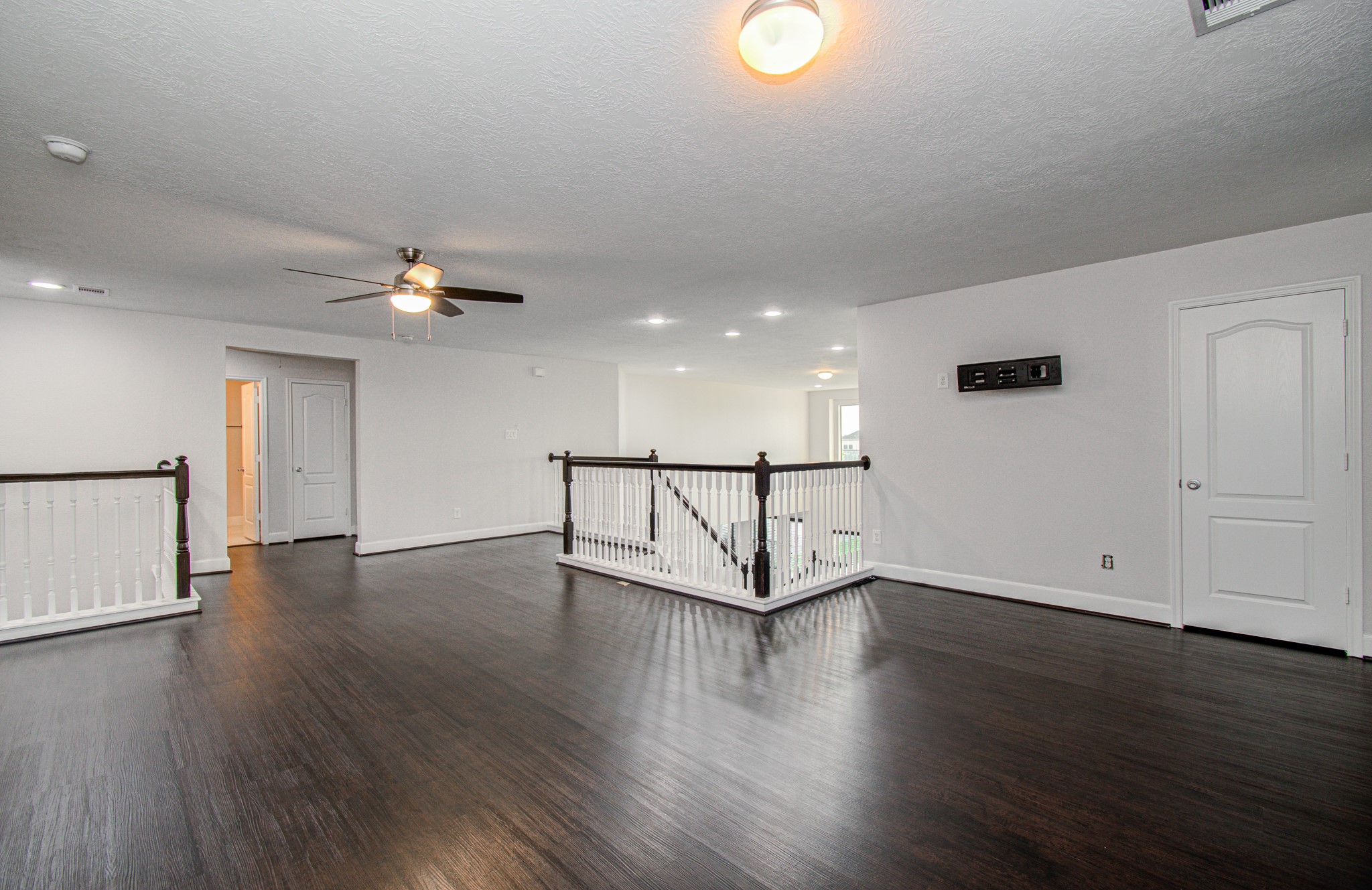 16430 Williamstown Drive Property Photo 34