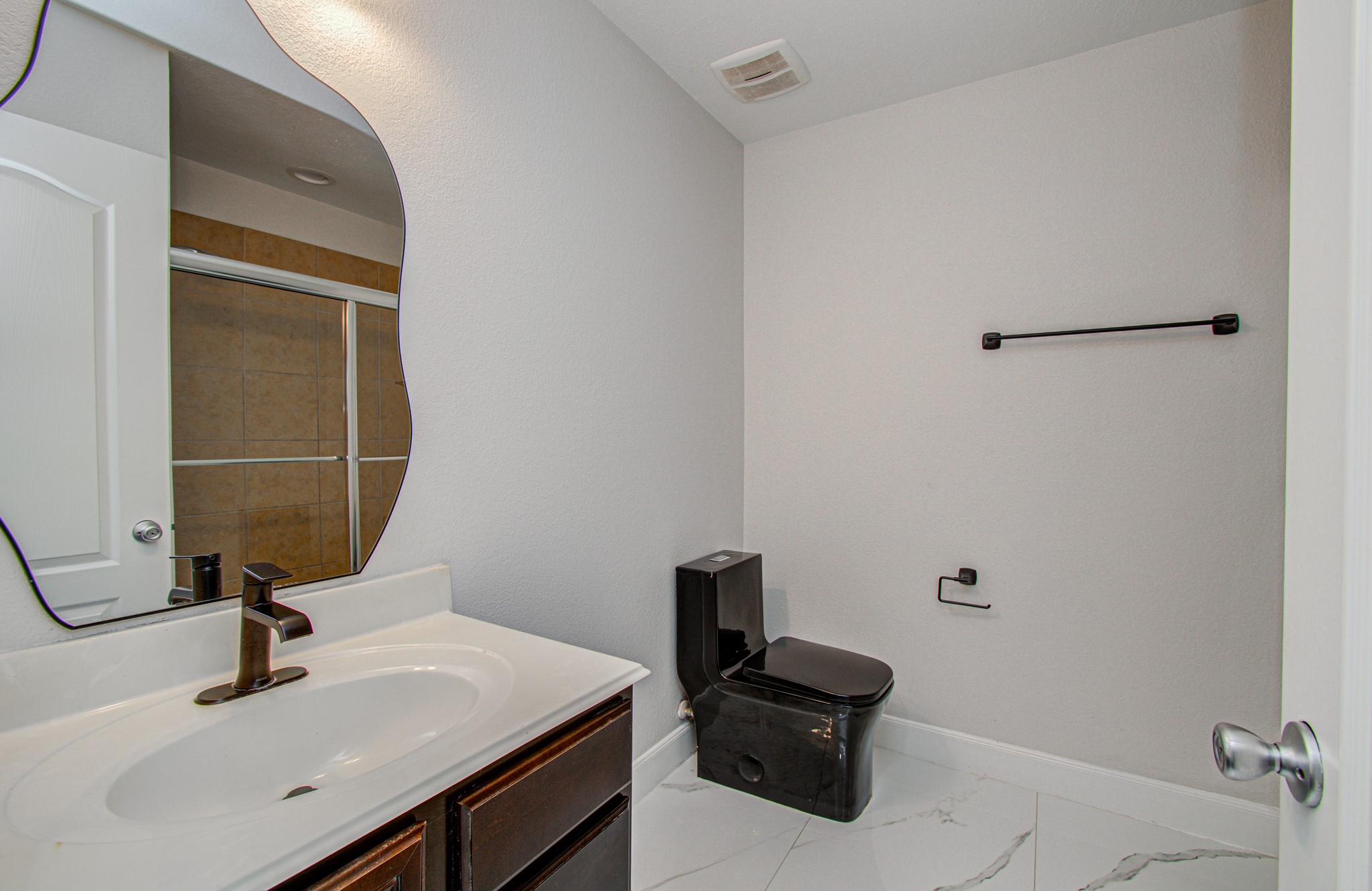 16430 Williamstown Drive Property Photo 35