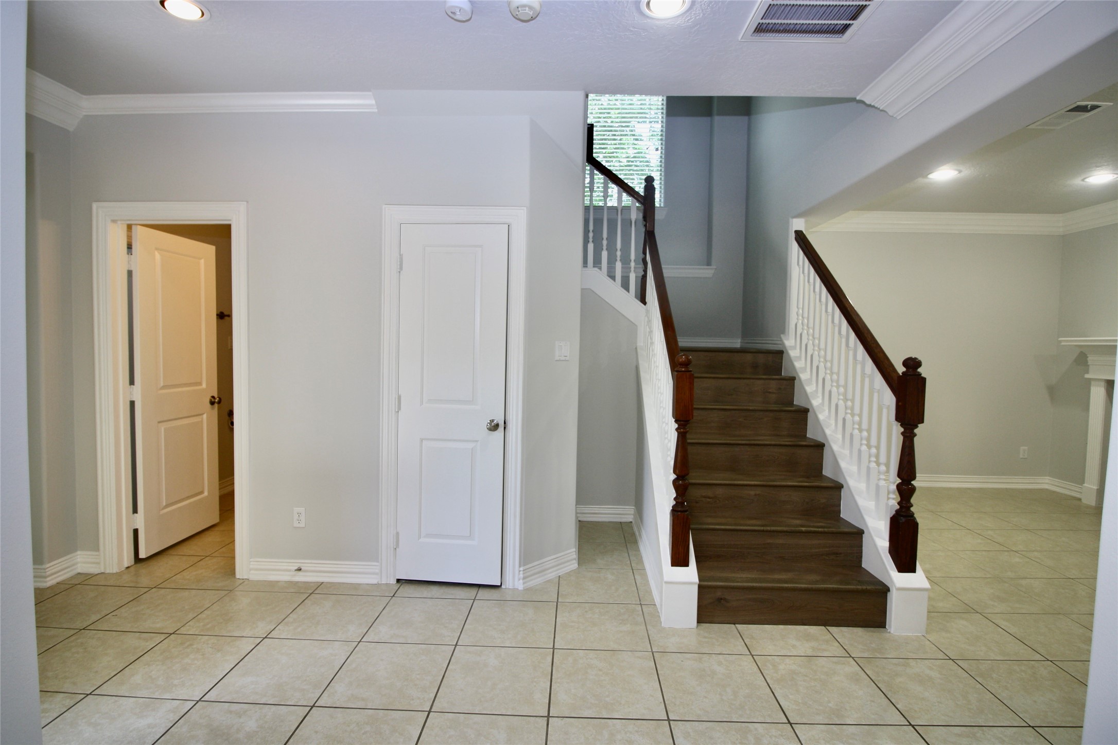 14443 Mayport Lane Property Photo 6