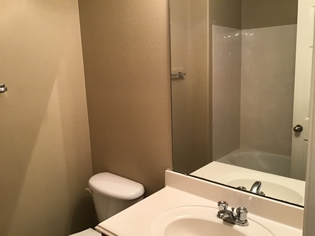 2026 Acorn Glen Trail Property Photo 14