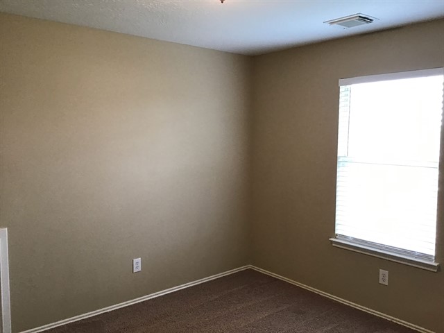 2026 Acorn Glen Trail Property Photo 17