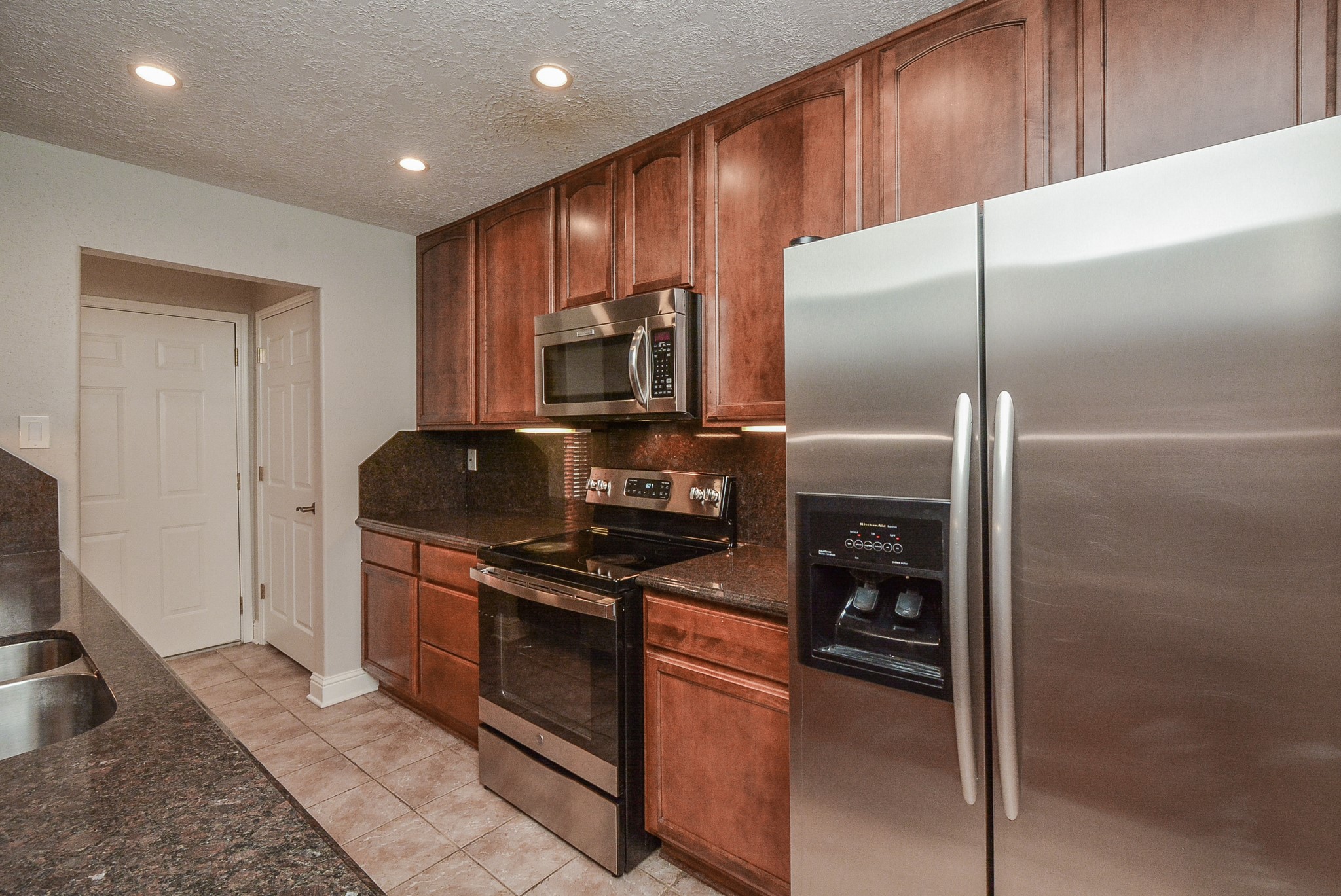 13859 Hollowgreen Drive Property Photo 14