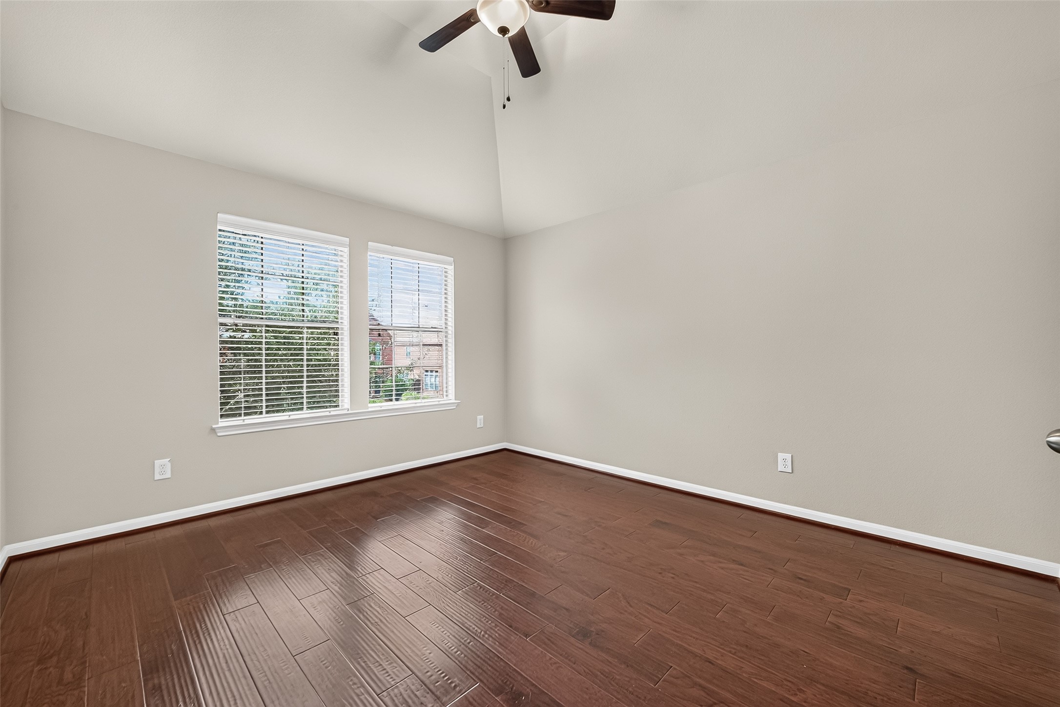 3927 Bowie Bend Lane Property Photo 31