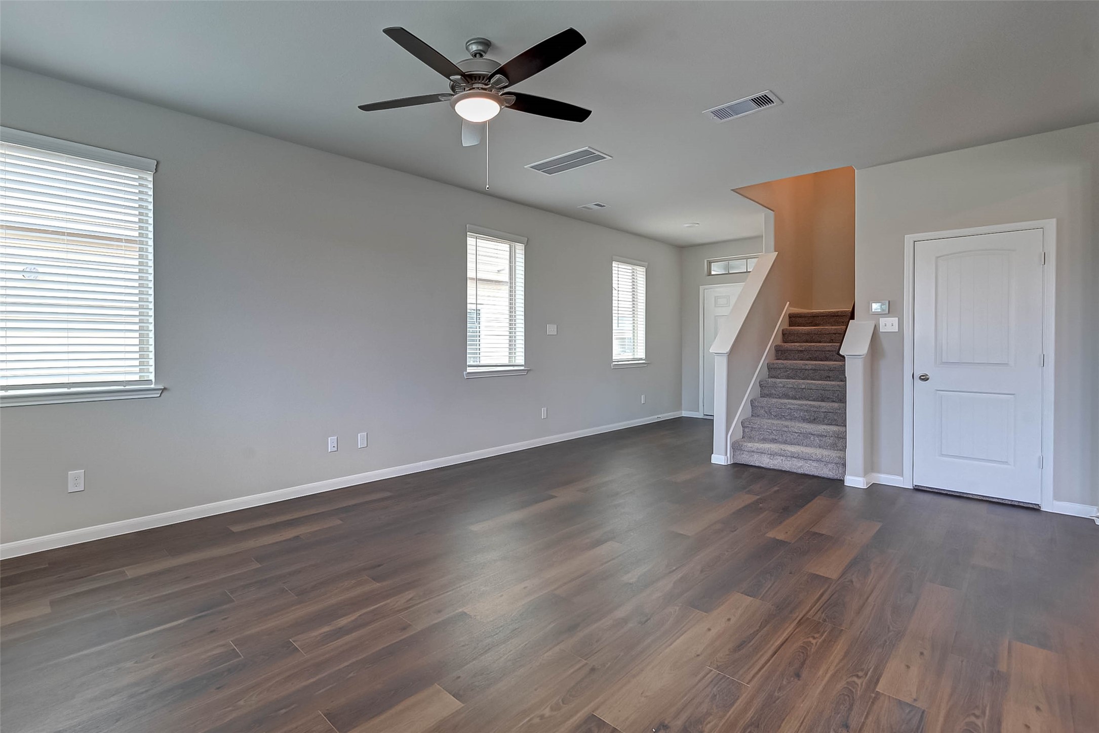 21450 Holly Heights Road Property Photo 4