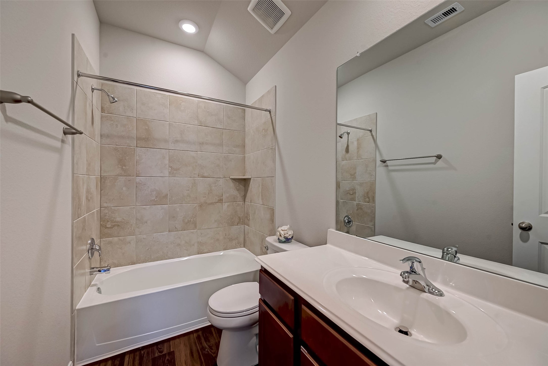21450 Holly Heights Road Property Photo 14