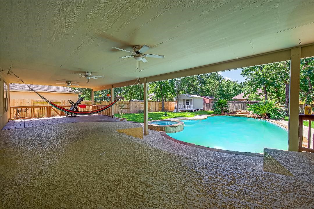 6818 Woodland Oaks Property Photo 21