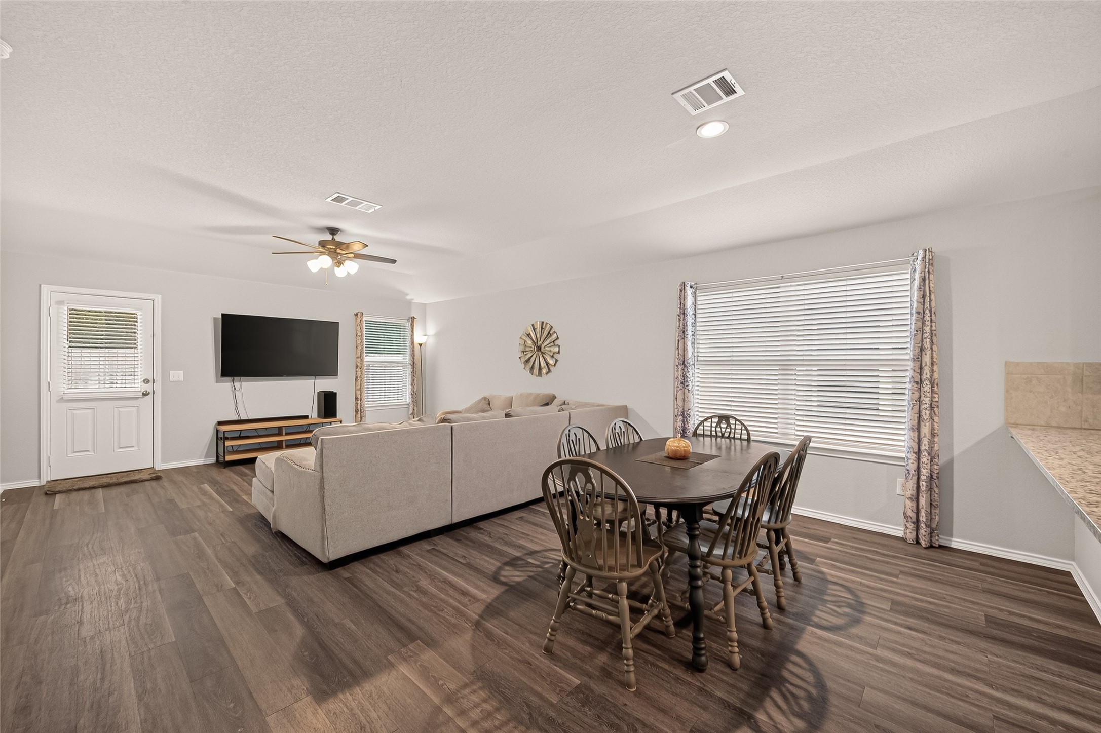 18622 Scarlet Meadow Lane Property Photo 7