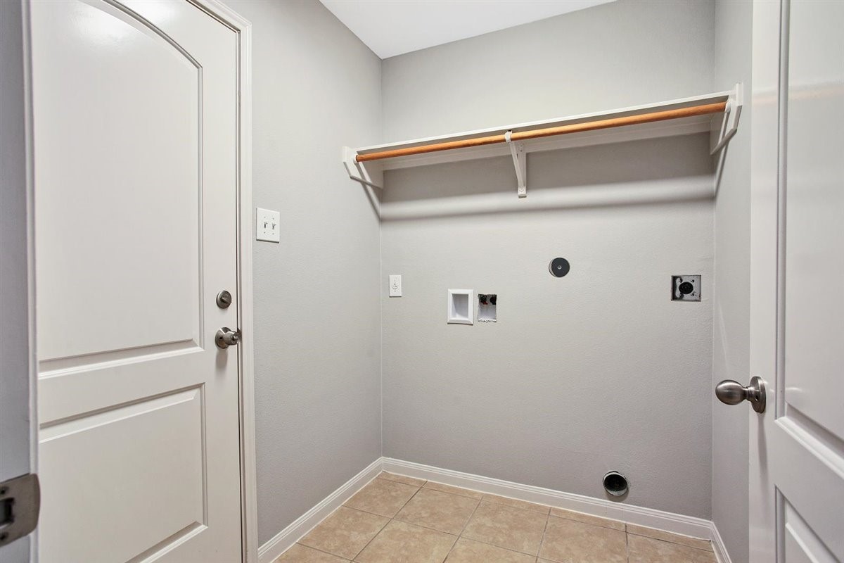 104 Indigo Brush Drive Property Photo 9
