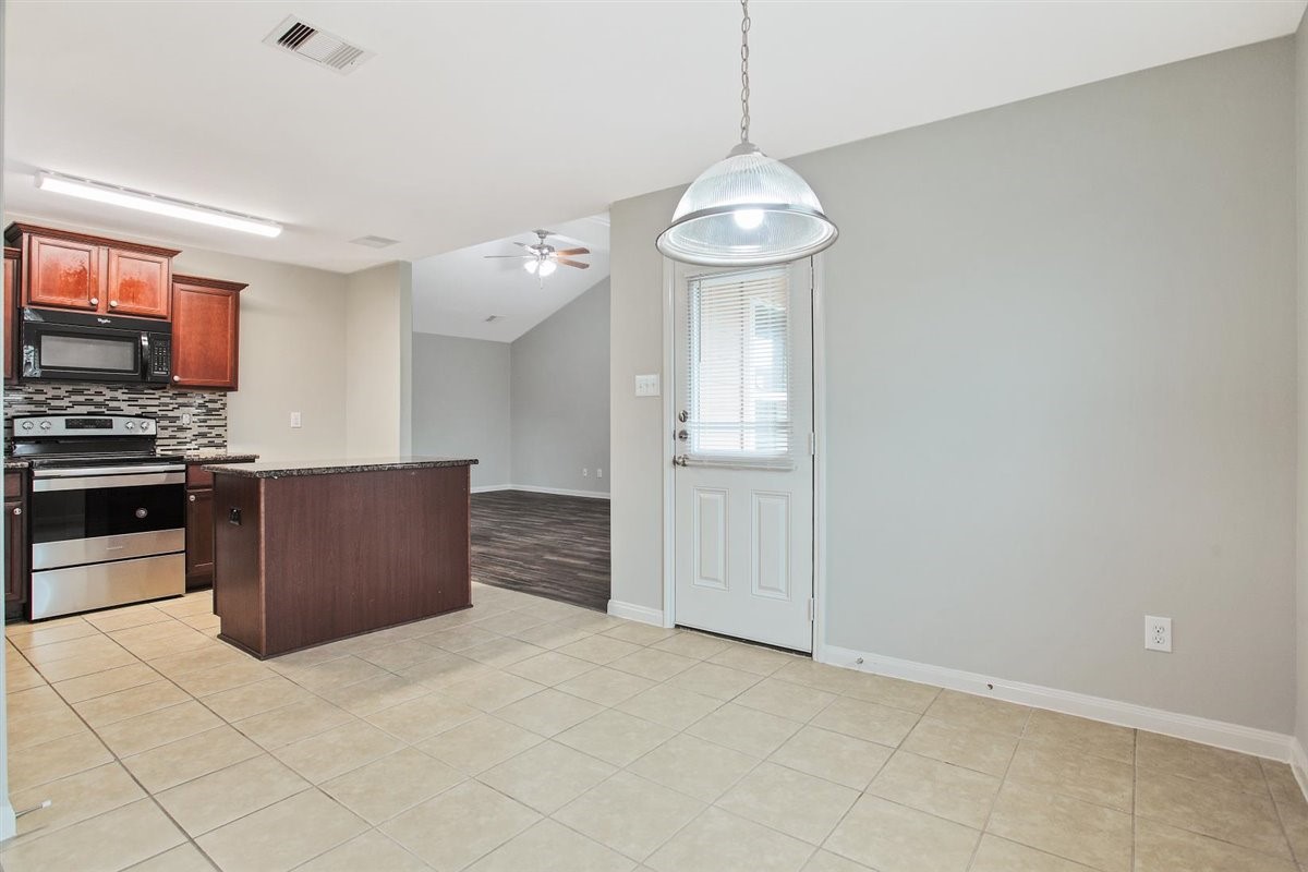 104 Indigo Brush Drive Property Photo 20