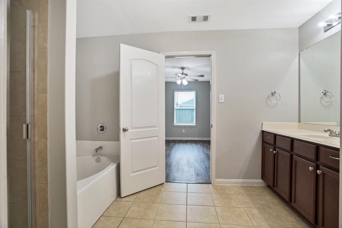 104 Indigo Brush Drive Property Photo 26