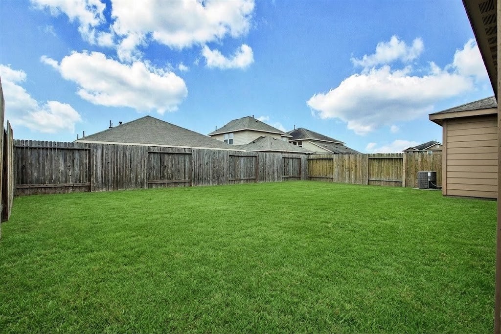 104 Indigo Brush Drive Property Photo 31