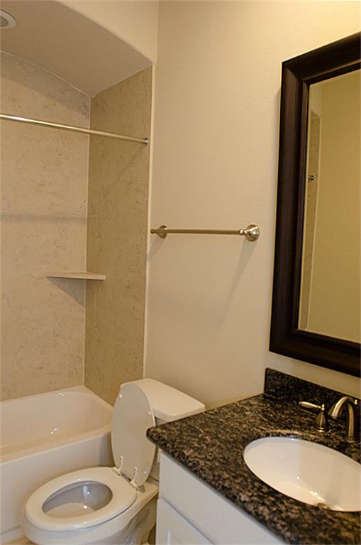 6310 Grand Boulevard Property Photo 7