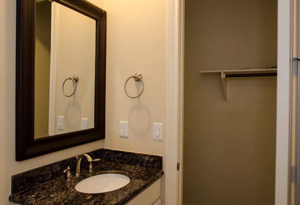 6310 Grand Boulevard Property Photo 8