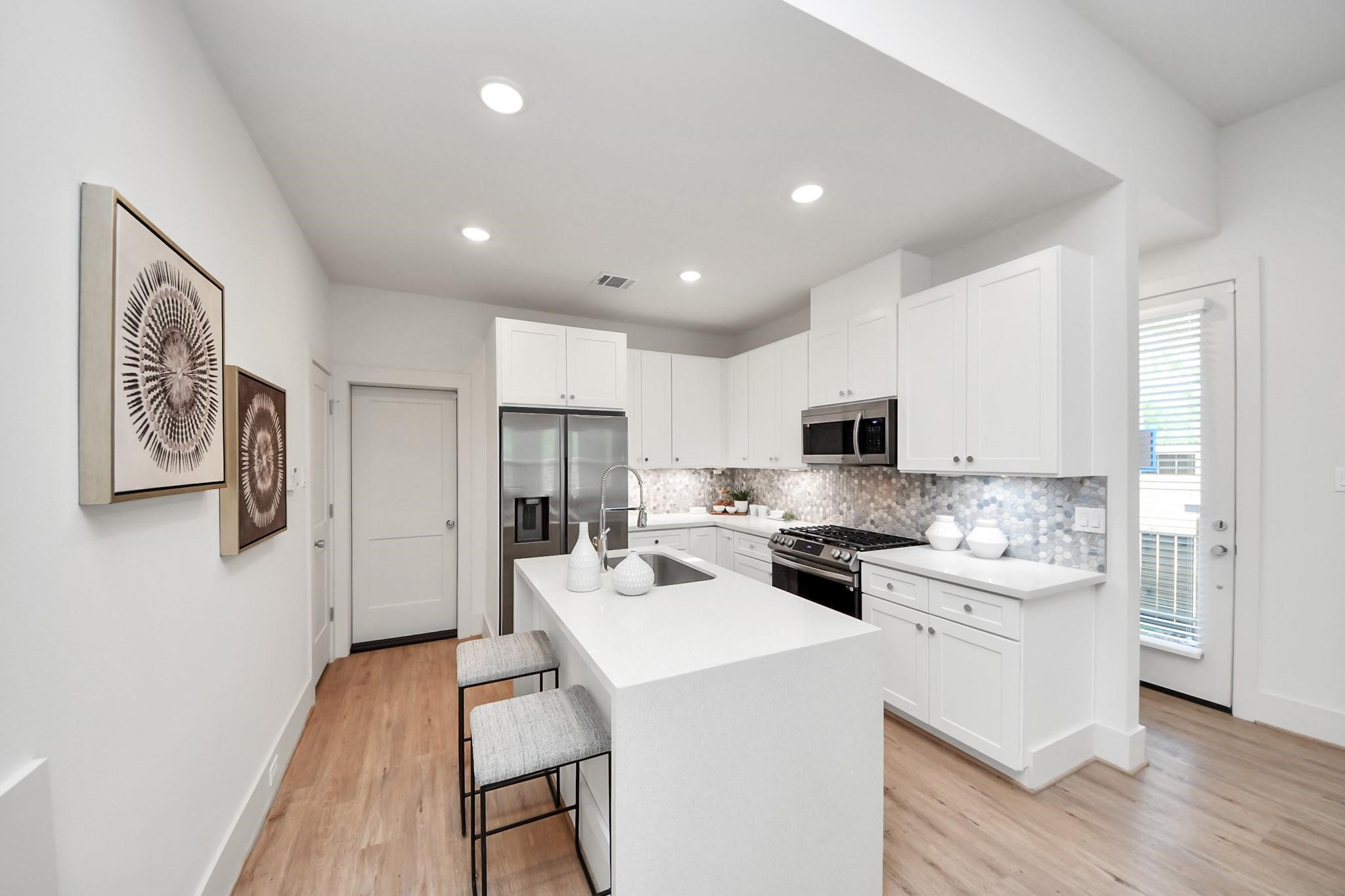 1041 Glen Avenue Property Photo 10