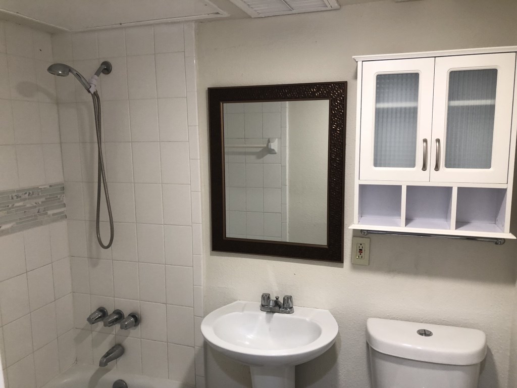 2100 S Wilcrest Drive S 121 Property Photo 13