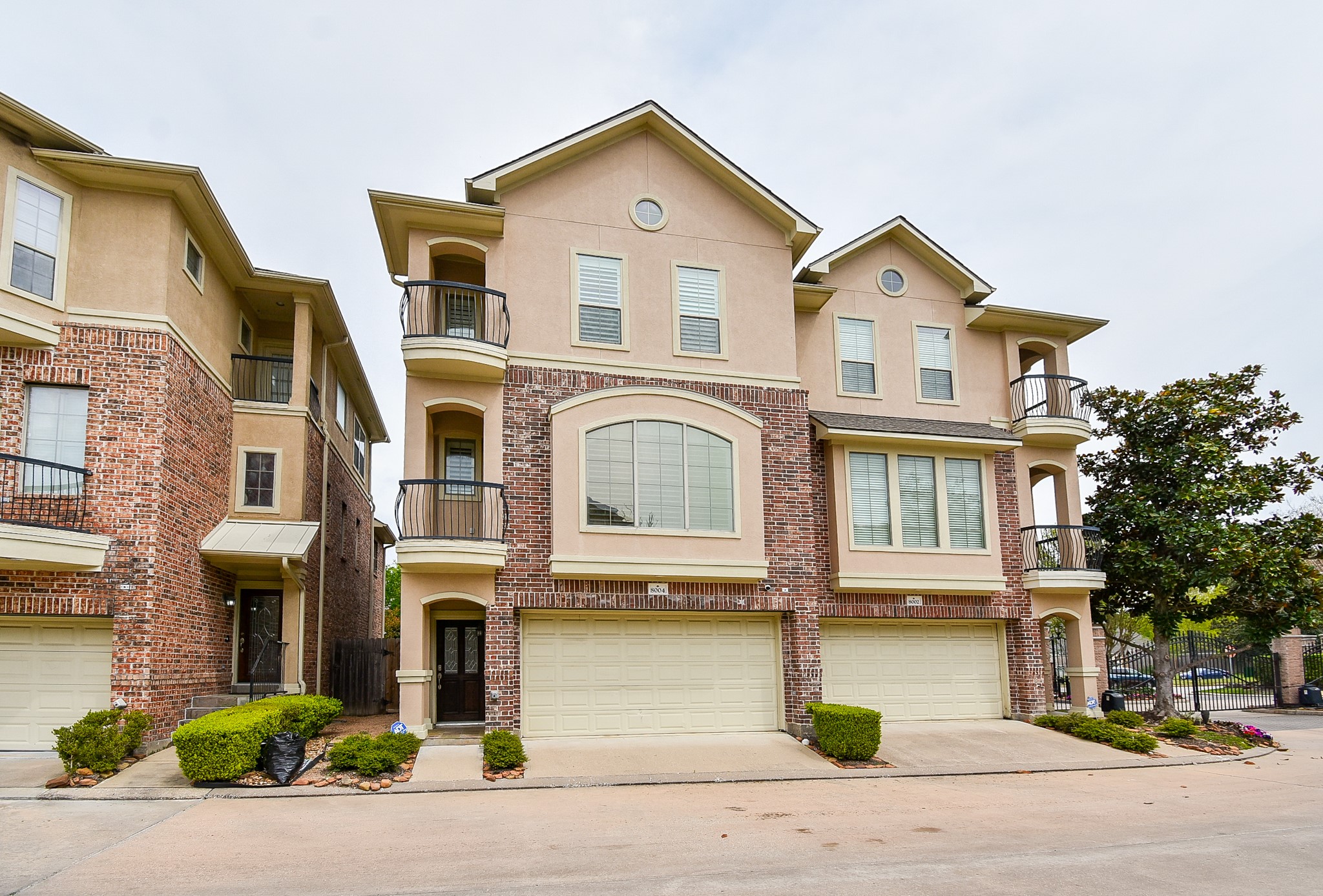 8004 Stoneyway Drive Property Photo 1