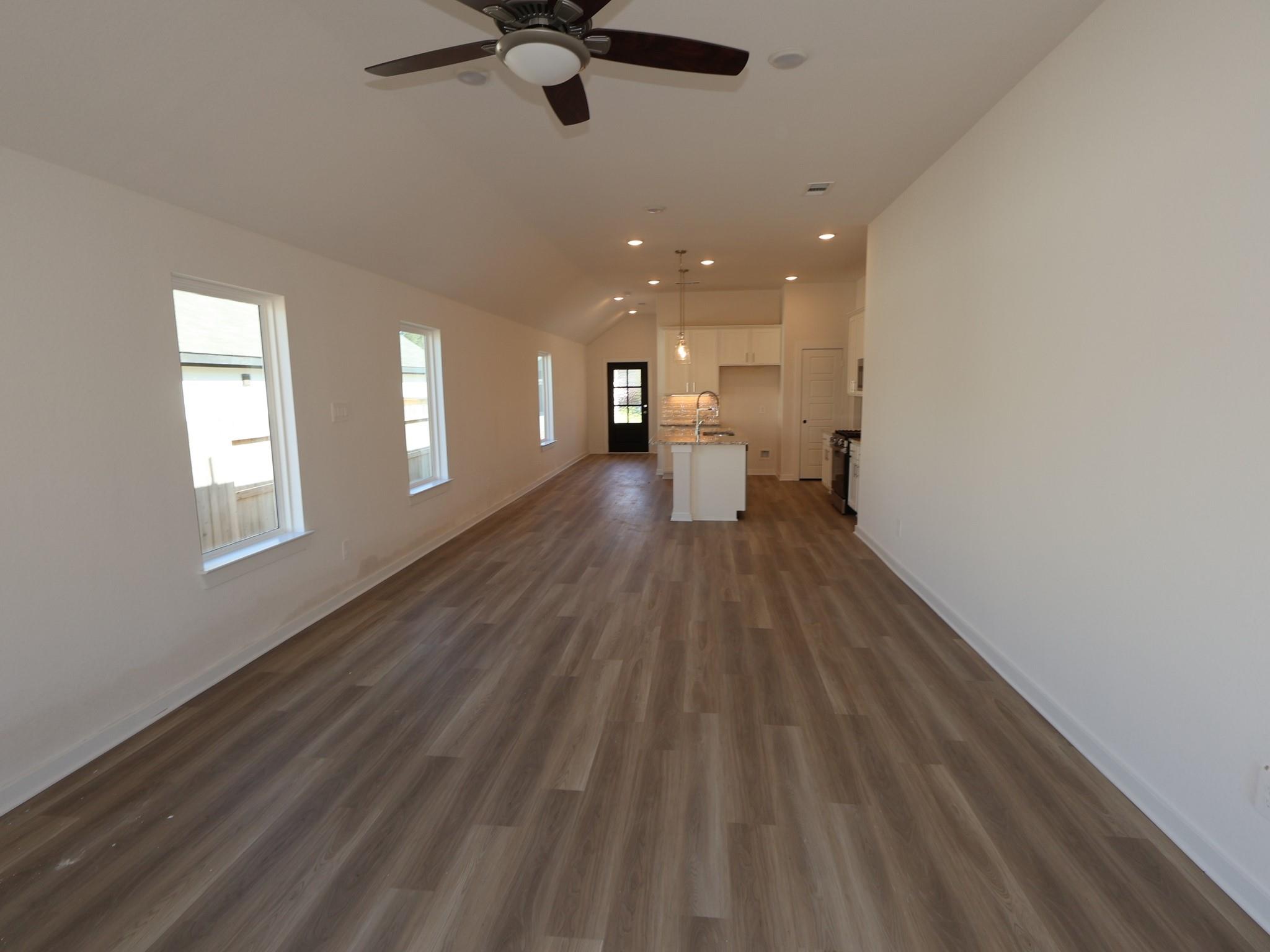 539 Flower Reed Court, Magnolia Tx 77354 Property Photo 5